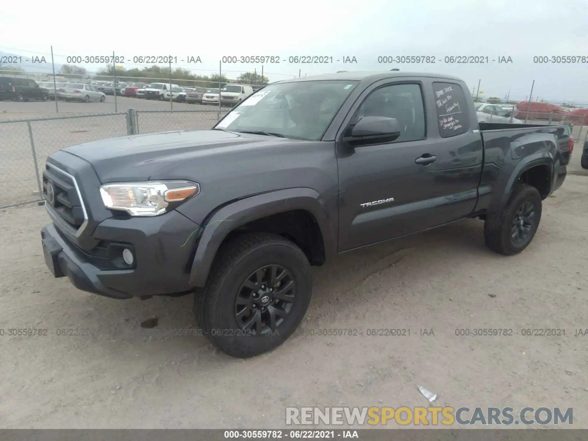 2 Фотография поврежденного автомобиля 3TYSZ5AN6MT010917 TOYOTA TACOMA 4WD 2021