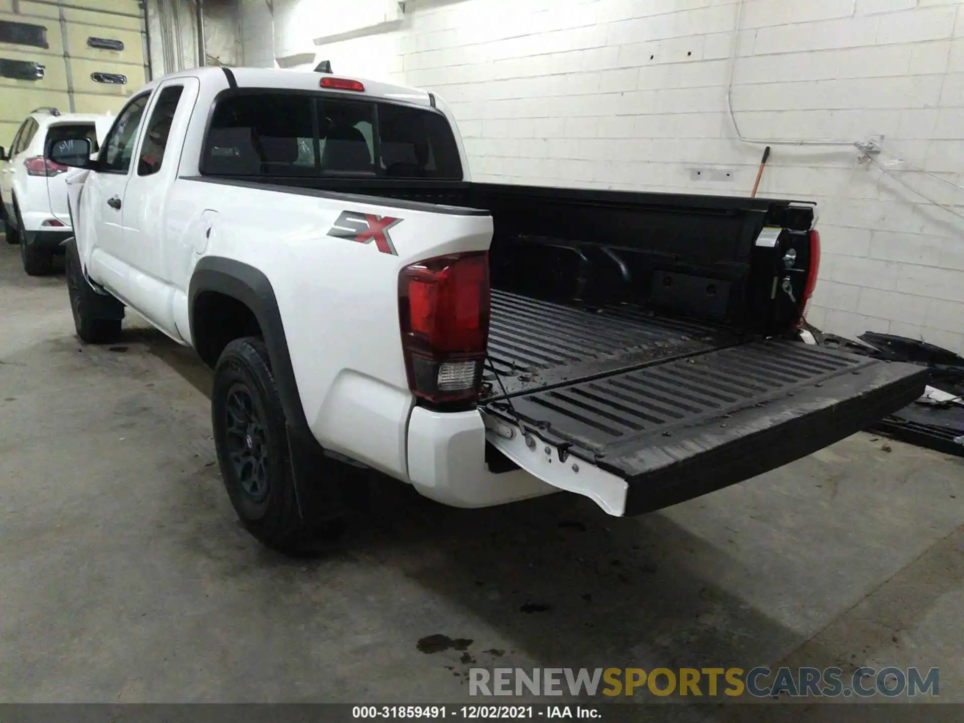 3 Photograph of a damaged car 3TYSZ5AN6MT030097 TOYOTA TACOMA 4WD 2021