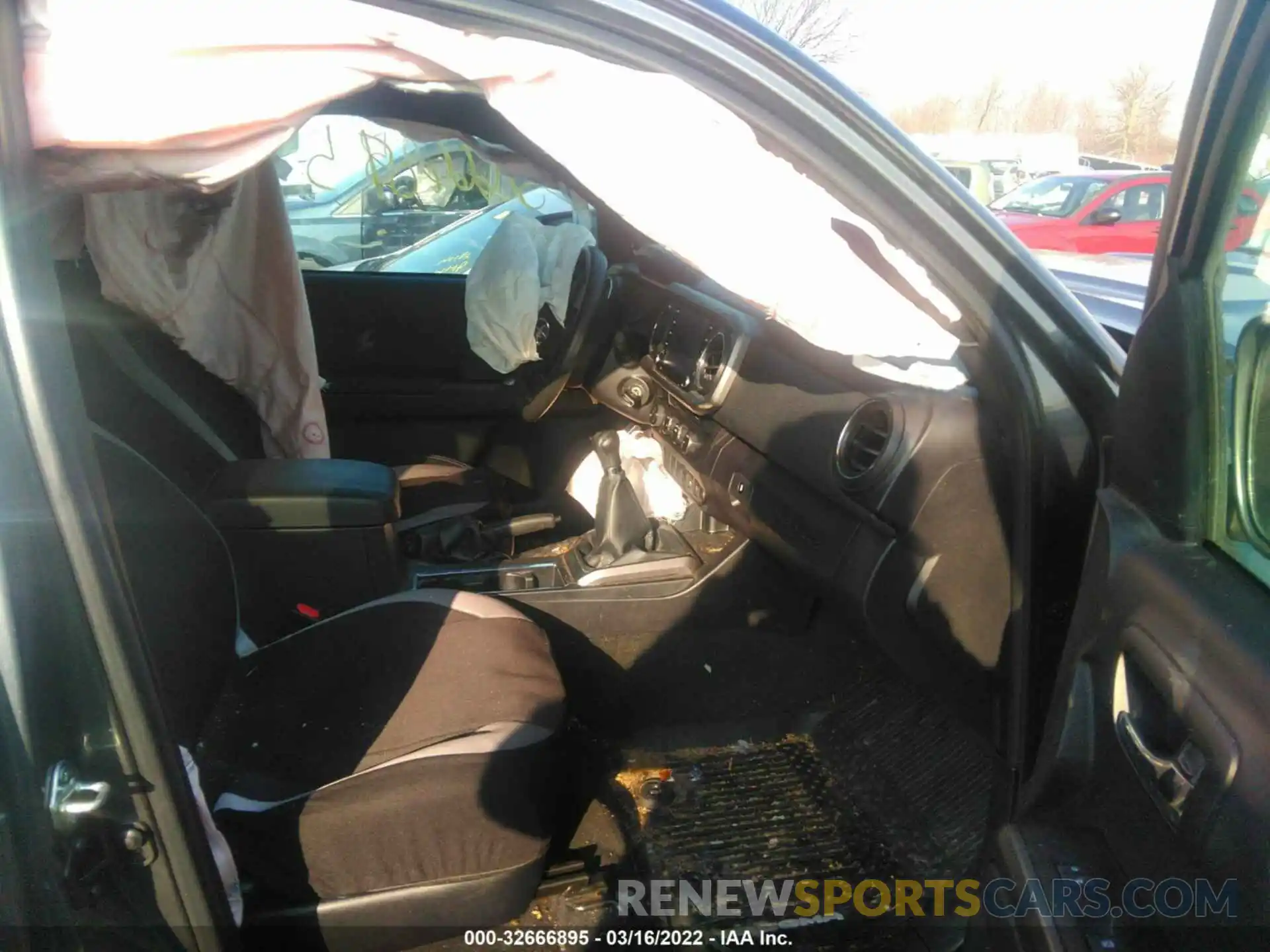 5 Photograph of a damaged car 3TYSZ5AN7MT016175 TOYOTA TACOMA 4WD 2021