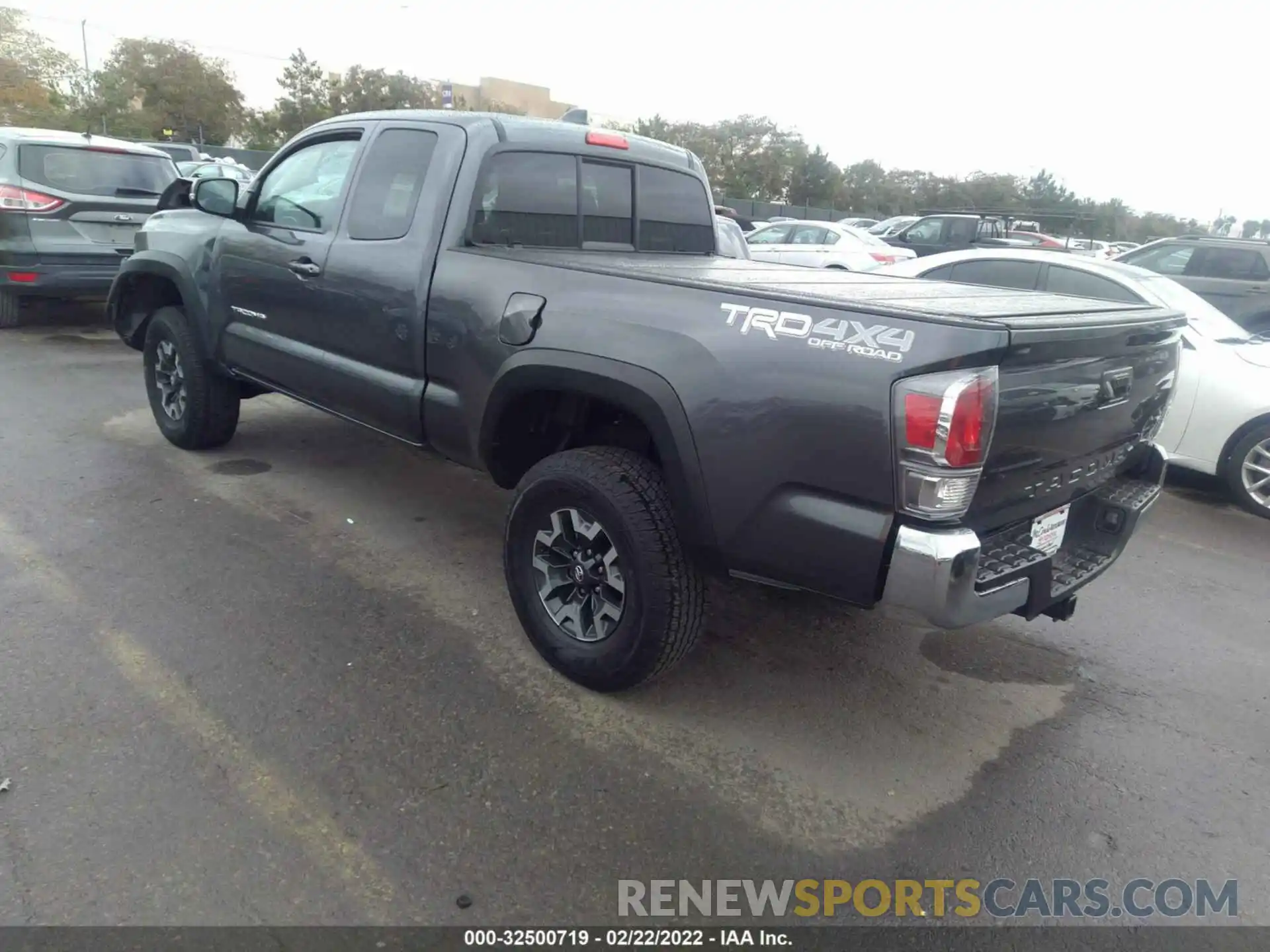 3 Photograph of a damaged car 3TYSZ5AN7MT052643 TOYOTA TACOMA 4WD 2021