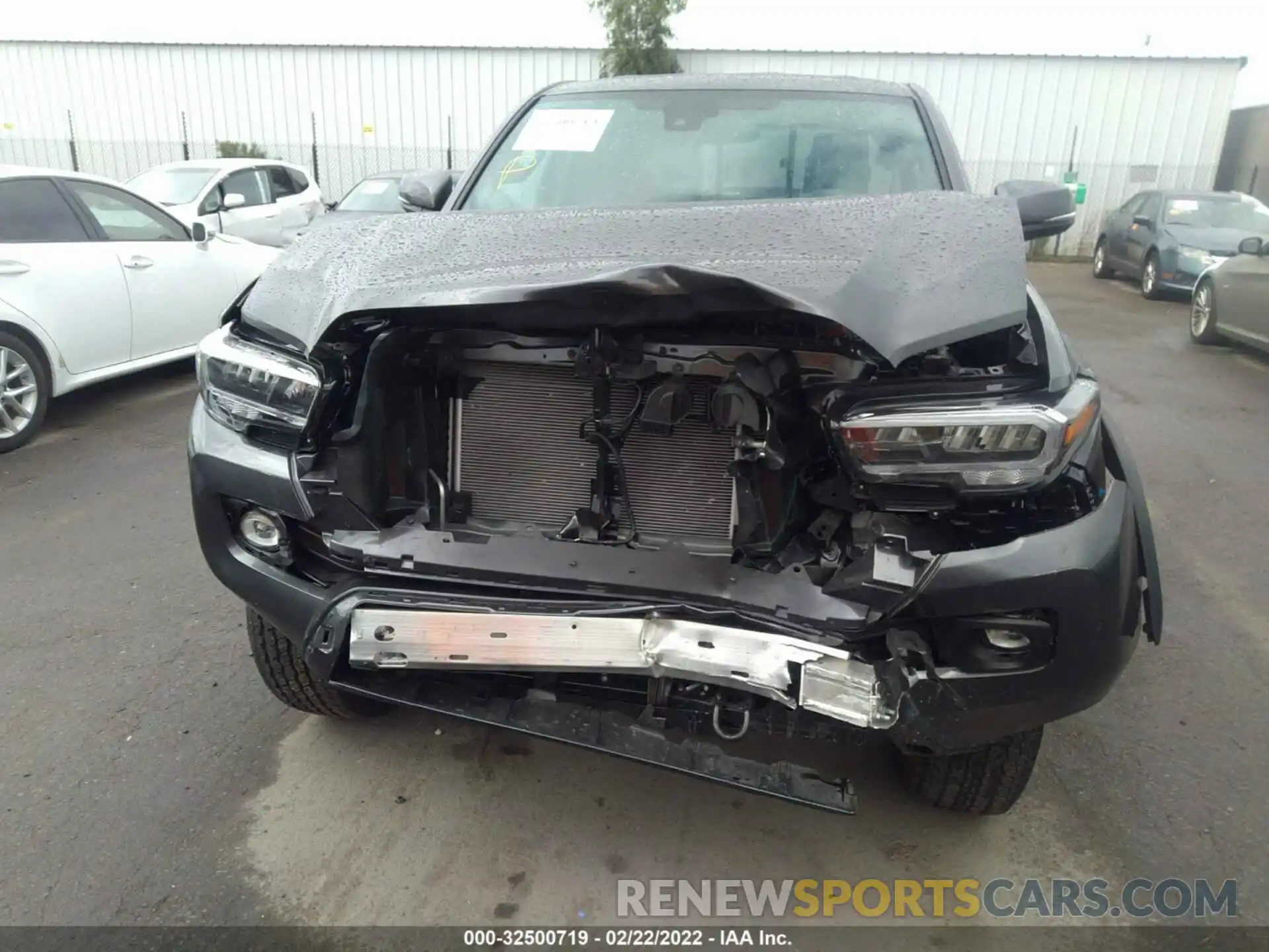 6 Photograph of a damaged car 3TYSZ5AN7MT052643 TOYOTA TACOMA 4WD 2021