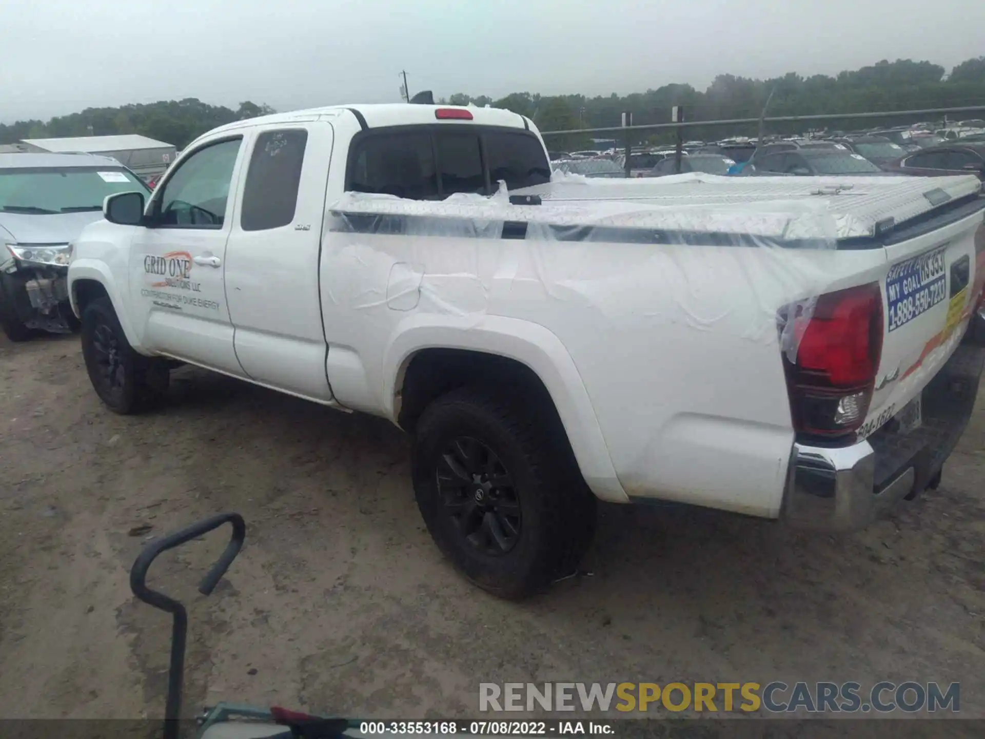 3 Photograph of a damaged car 3TYSZ5AN8MT007680 TOYOTA TACOMA 4WD 2021