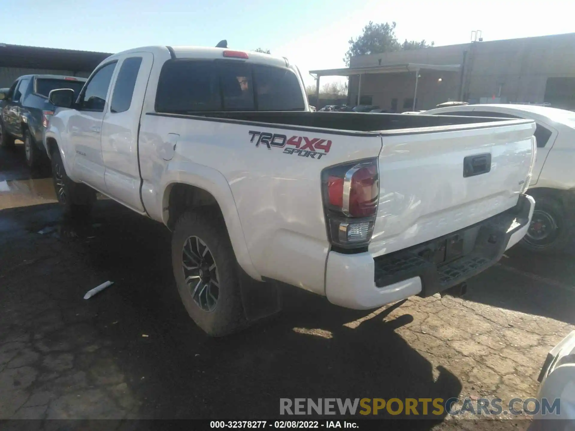 3 Photograph of a damaged car 3TYSZ5AN8MT008165 TOYOTA TACOMA 4WD 2021