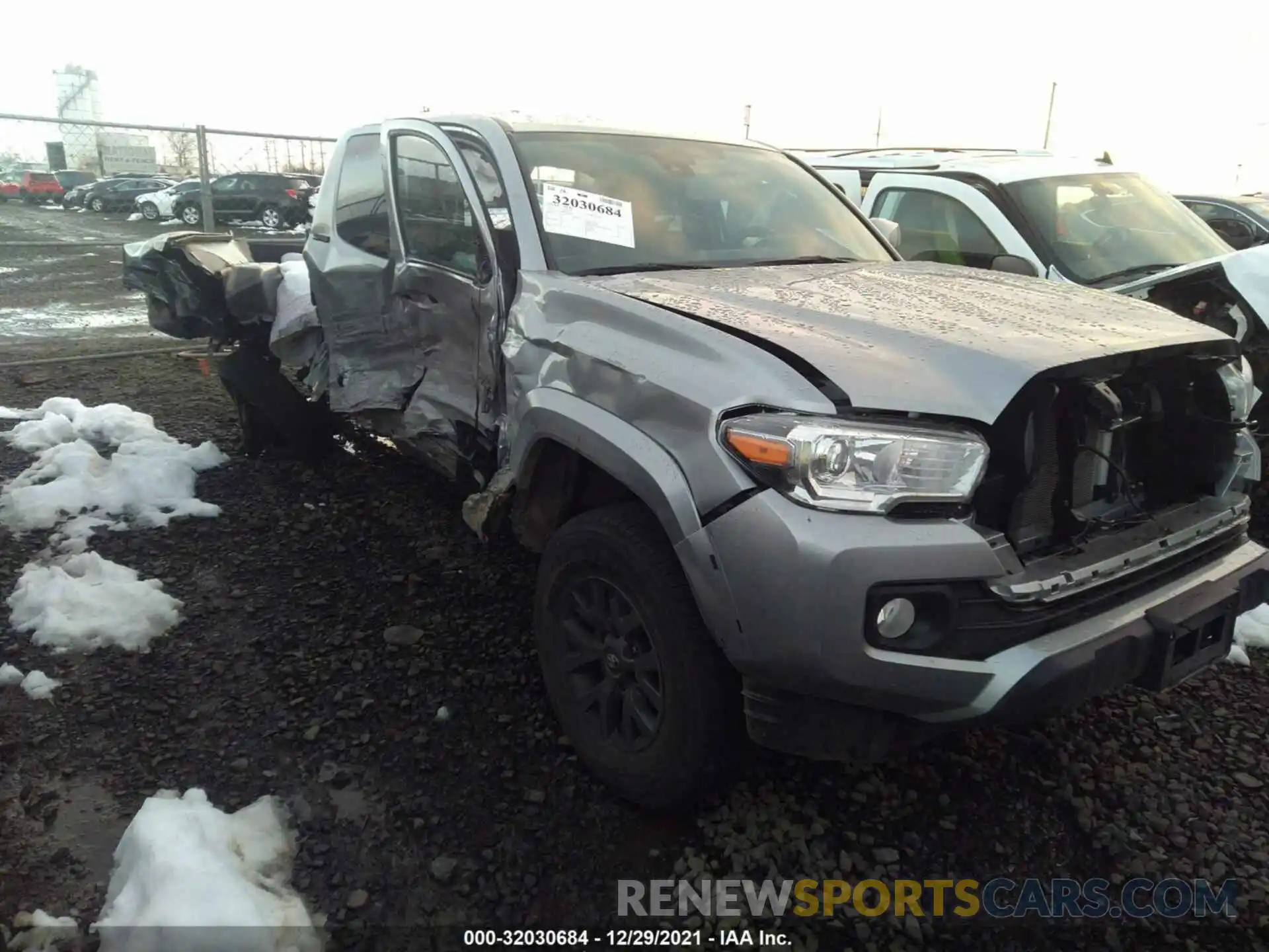 1 Photograph of a damaged car 3TYSZ5AN8MT031302 TOYOTA TACOMA 4WD 2021