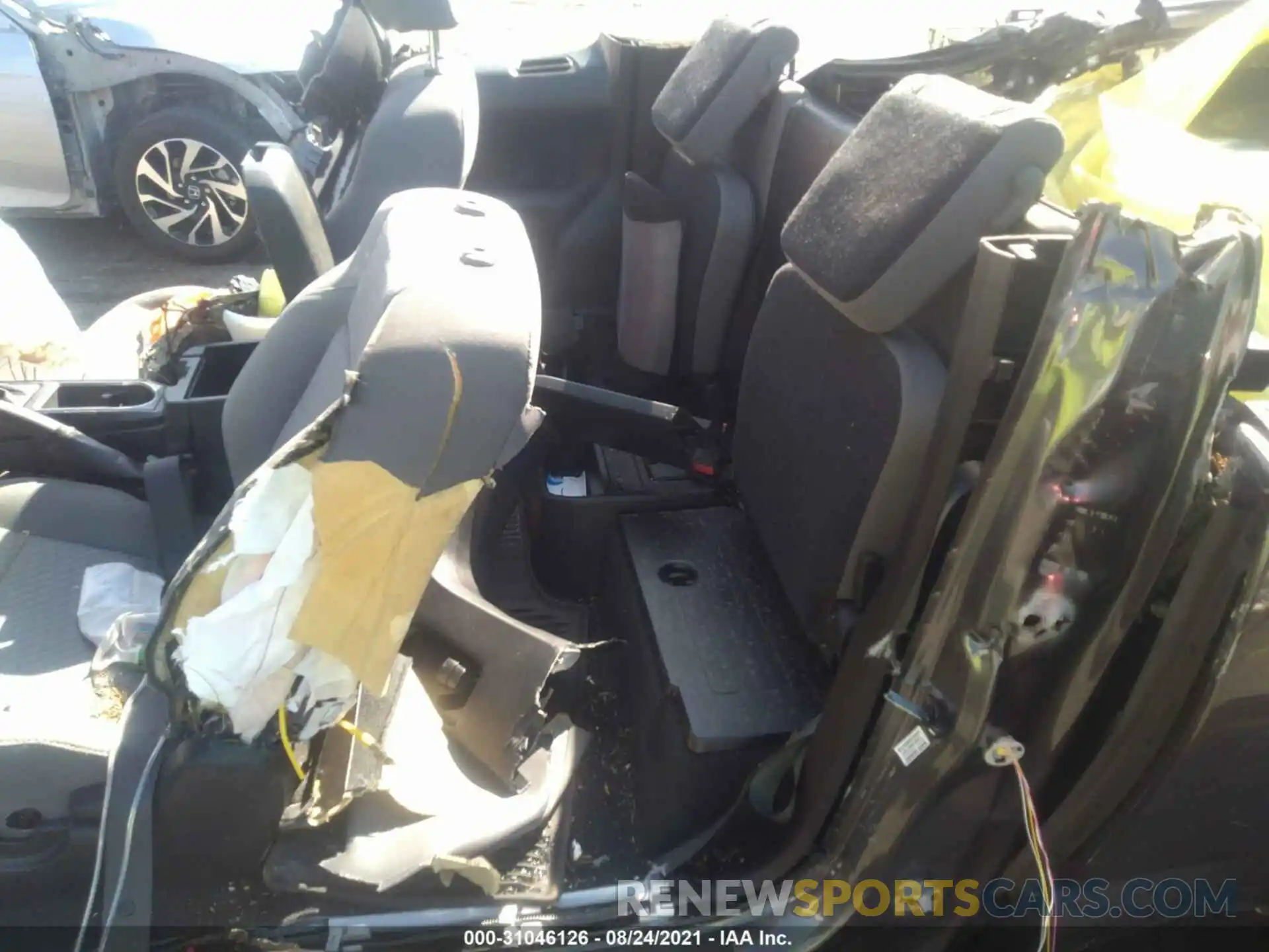 8 Photograph of a damaged car 3TYSZ5ANXMT019197 TOYOTA TACOMA 4WD 2021