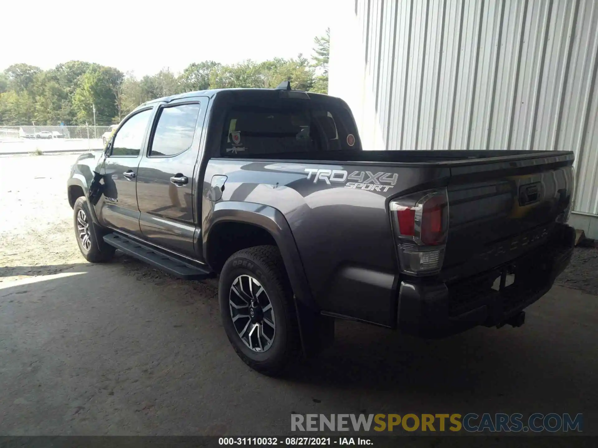 3 Photograph of a damaged car 5TFCZ5AN0MX246554 TOYOTA TACOMA 4WD 2021