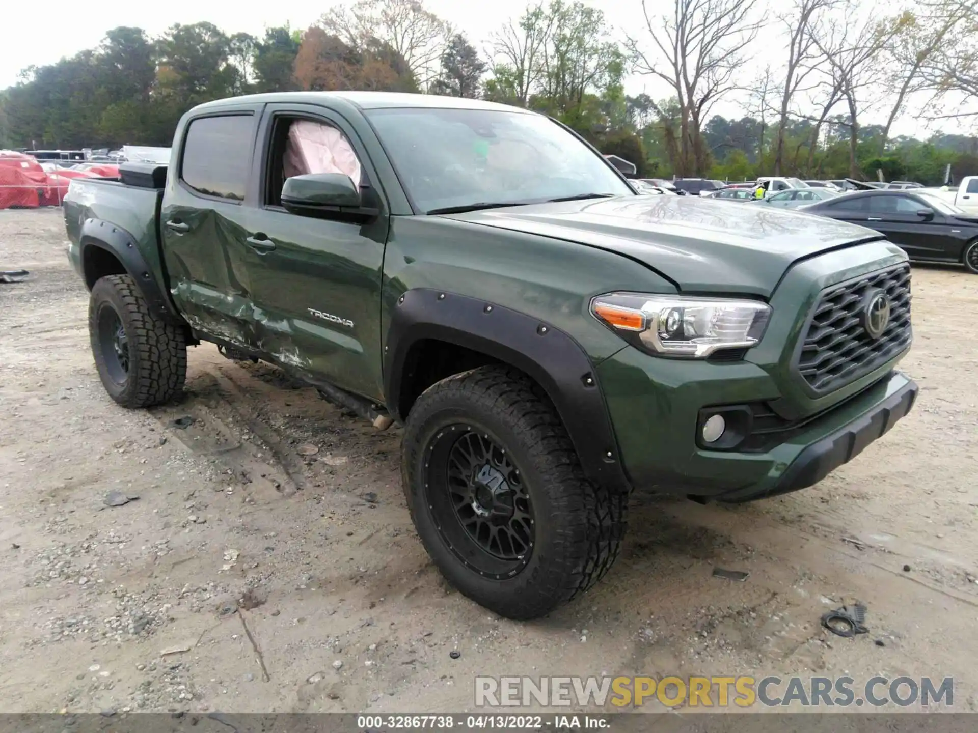 1 Photograph of a damaged car 5TFCZ5AN0MX255724 TOYOTA TACOMA 4WD 2021