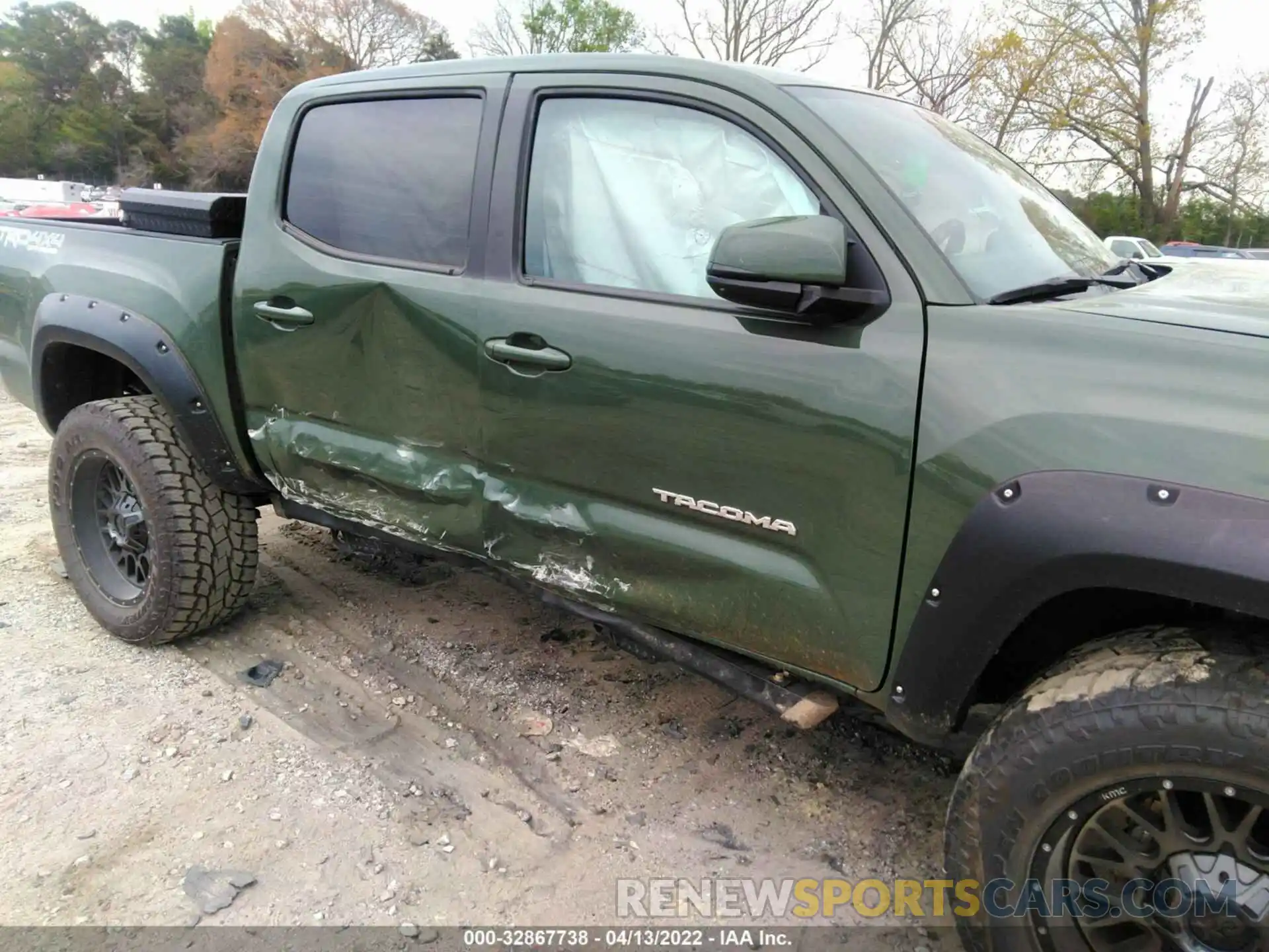 6 Фотография поврежденного автомобиля 5TFCZ5AN0MX255724 TOYOTA TACOMA 4WD 2021