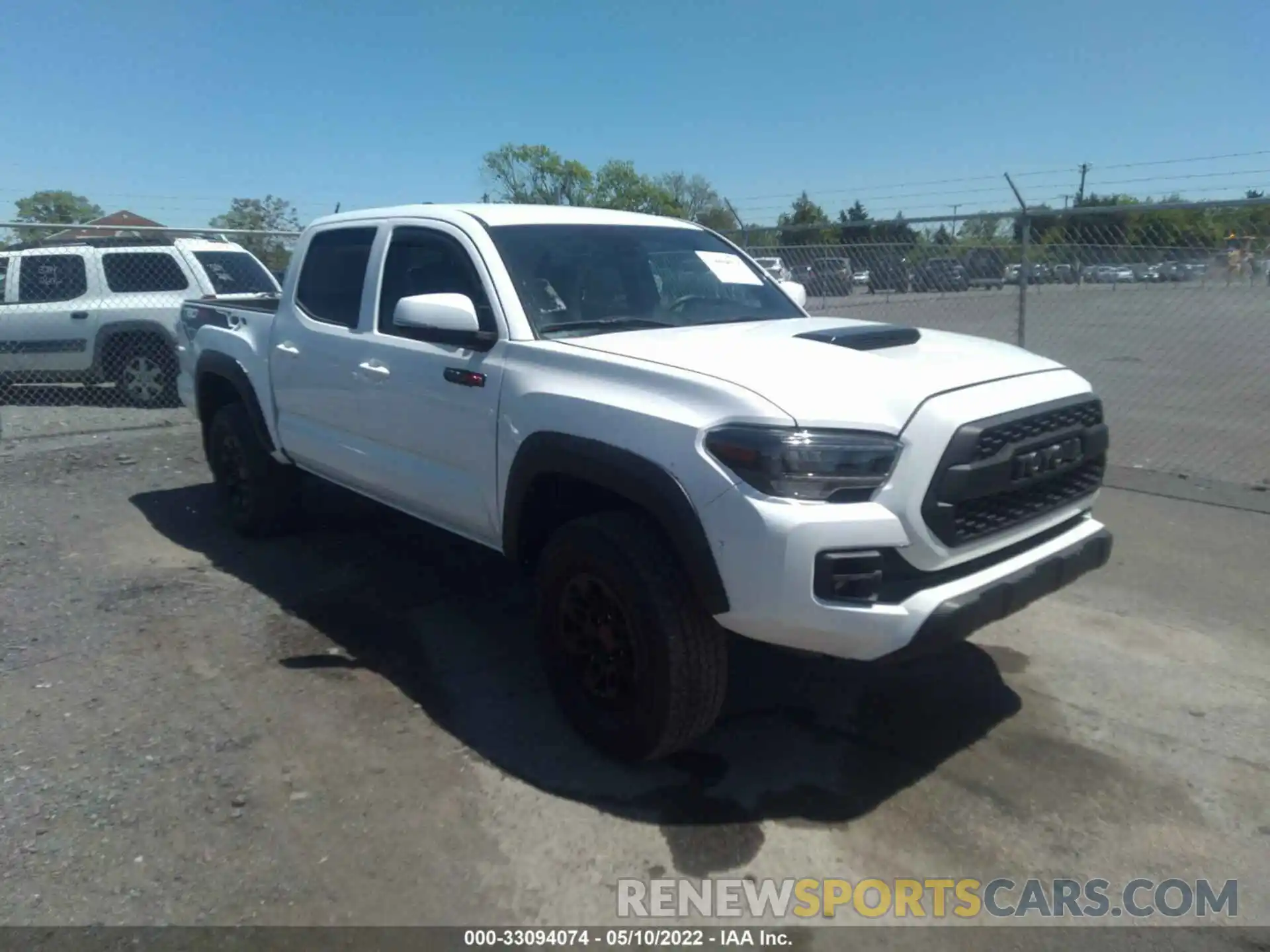 1 Photograph of a damaged car 5TFCZ5AN0MX268005 TOYOTA TACOMA 4WD 2021