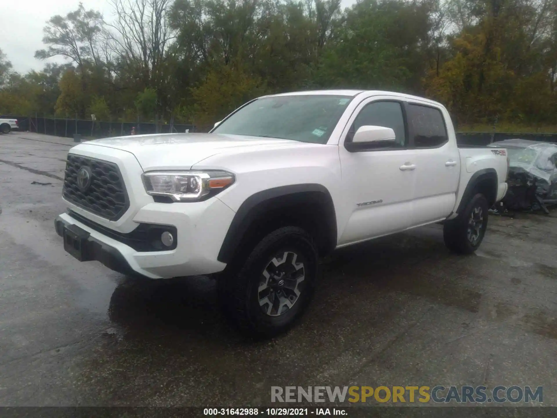 2 Photograph of a damaged car 5TFCZ5AN0MX269526 TOYOTA TACOMA 4WD 2021