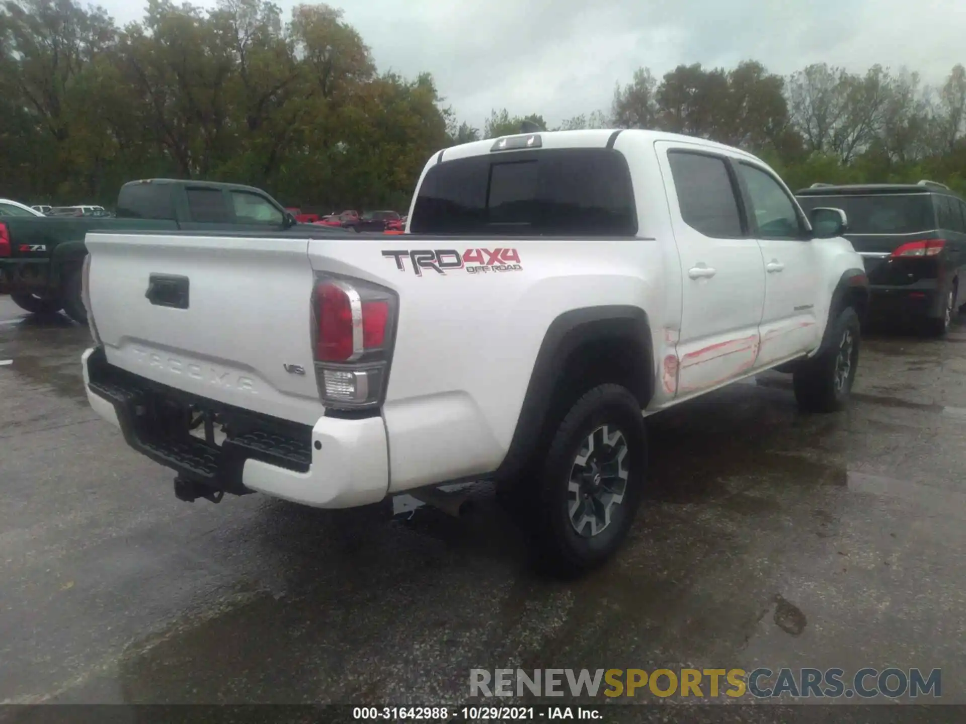 4 Фотография поврежденного автомобиля 5TFCZ5AN0MX269526 TOYOTA TACOMA 4WD 2021