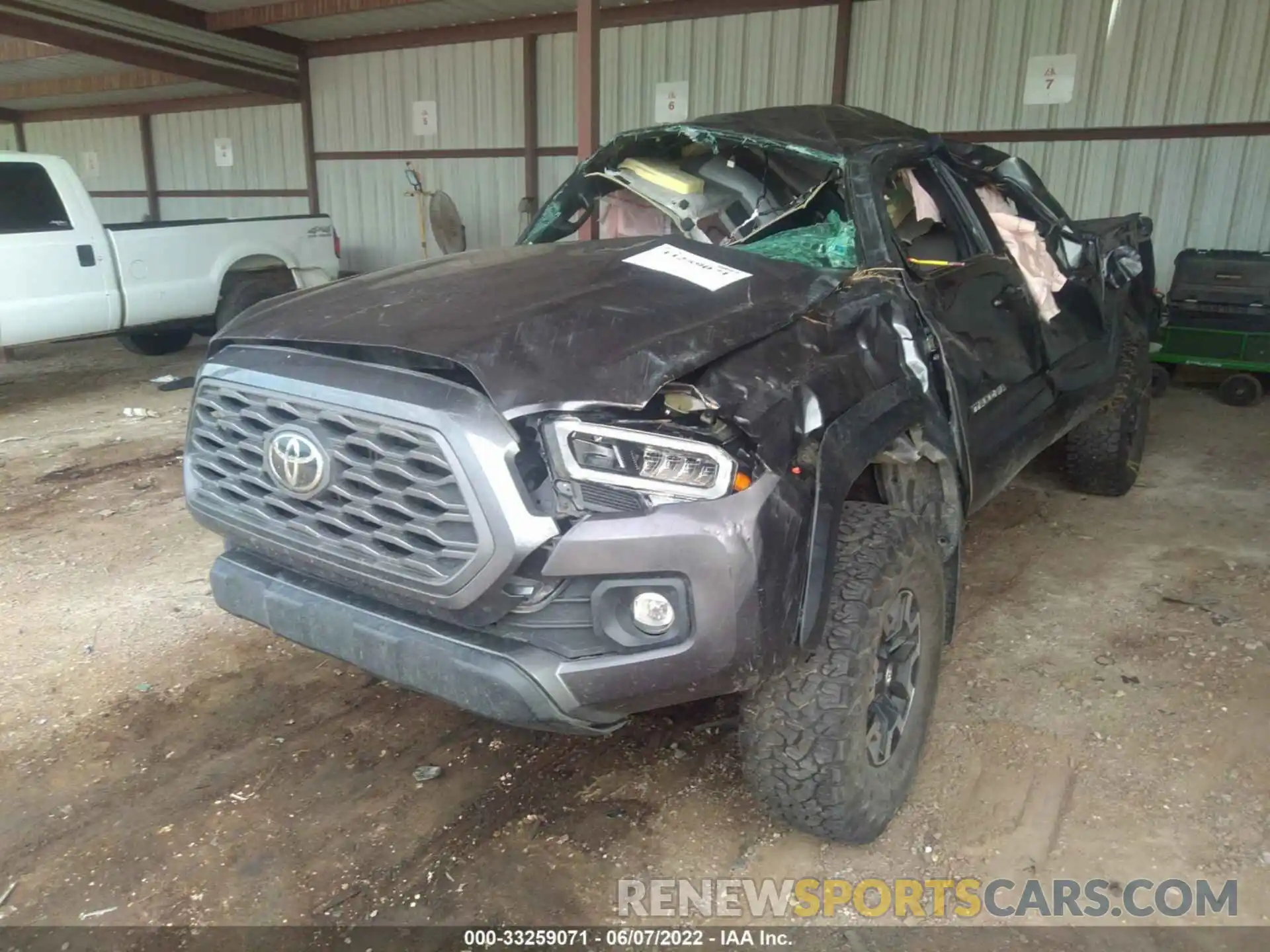 6 Photograph of a damaged car 5TFCZ5AN1MX244702 TOYOTA TACOMA 4WD 2021