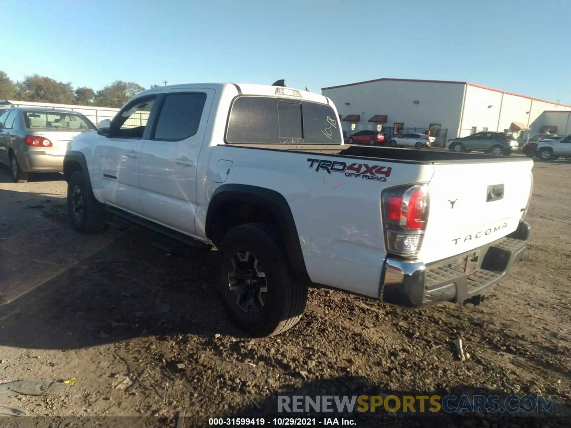 3 Photograph of a damaged car 5TFCZ5AN1MX250483 TOYOTA TACOMA 4WD 2021