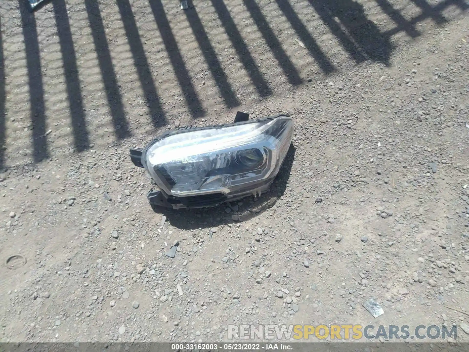 12 Photograph of a damaged car 5TFCZ5AN1MX254050 TOYOTA TACOMA 4WD 2021