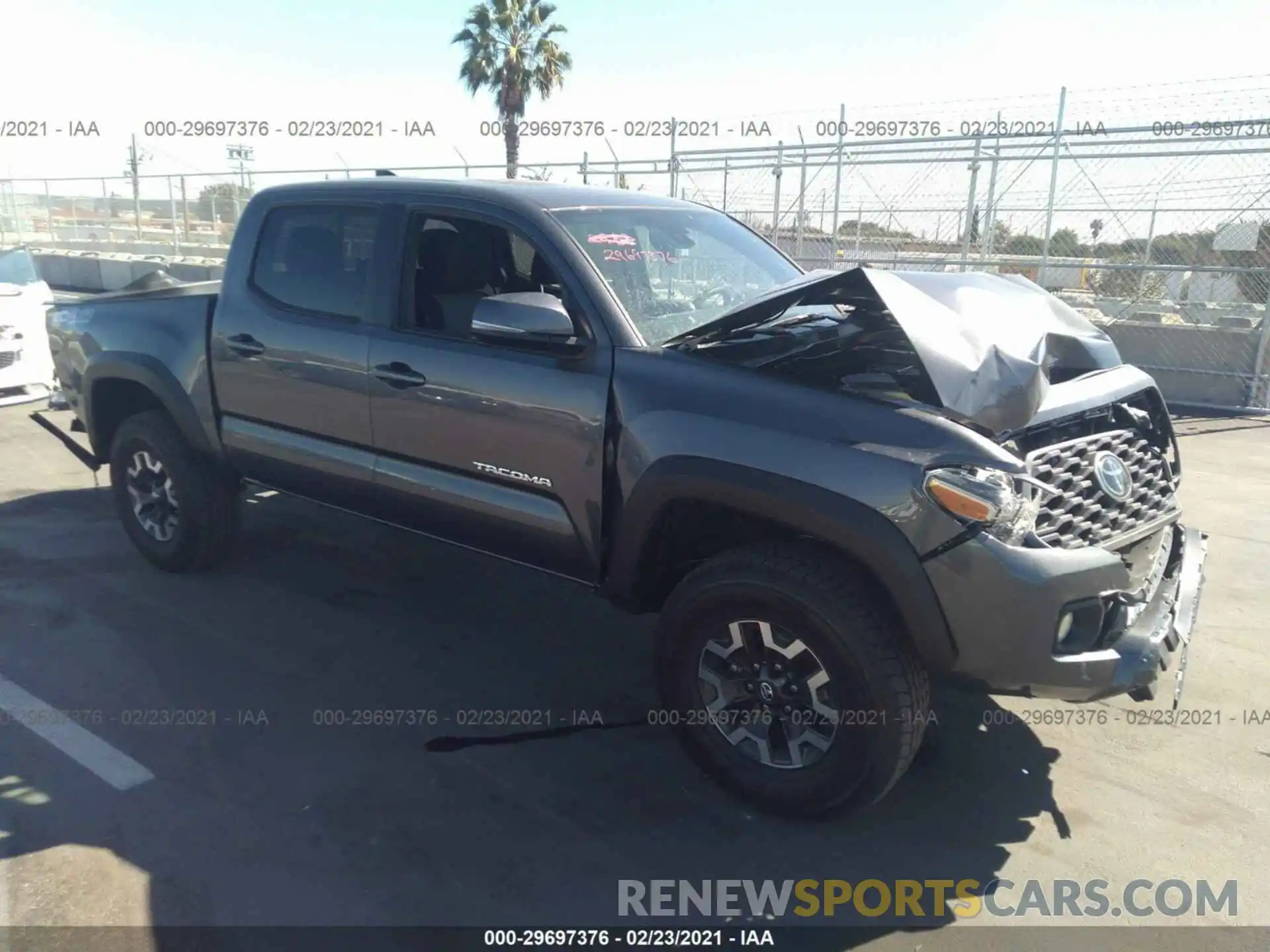 1 Photograph of a damaged car 5TFCZ5AN1MX258146 TOYOTA TACOMA 4WD 2021