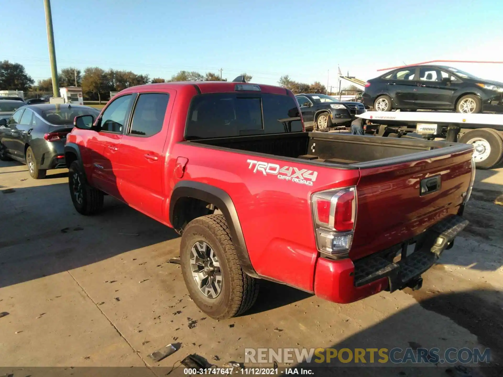 3 Photograph of a damaged car 5TFCZ5AN1MX259491 TOYOTA TACOMA 4WD 2021