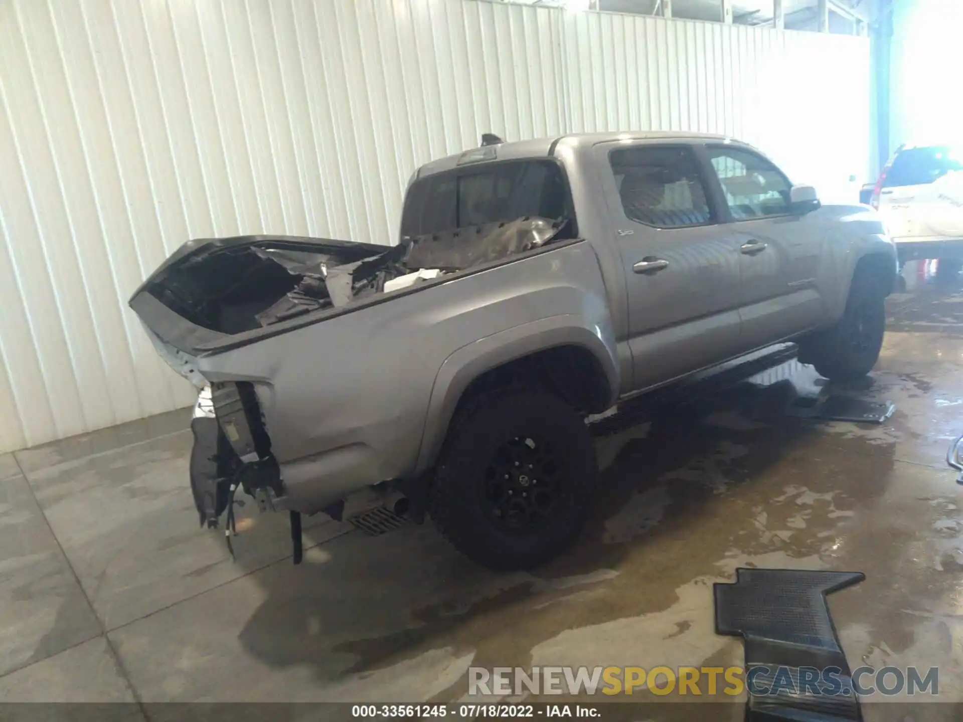 4 Фотография поврежденного автомобиля 5TFCZ5AN1MX281135 TOYOTA TACOMA 4WD 2021