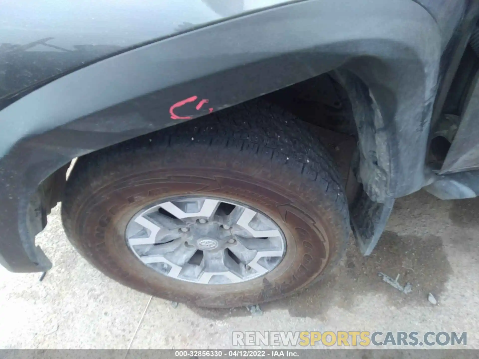 12 Photograph of a damaged car 5TFCZ5AN2MX247902 TOYOTA TACOMA 4WD 2021