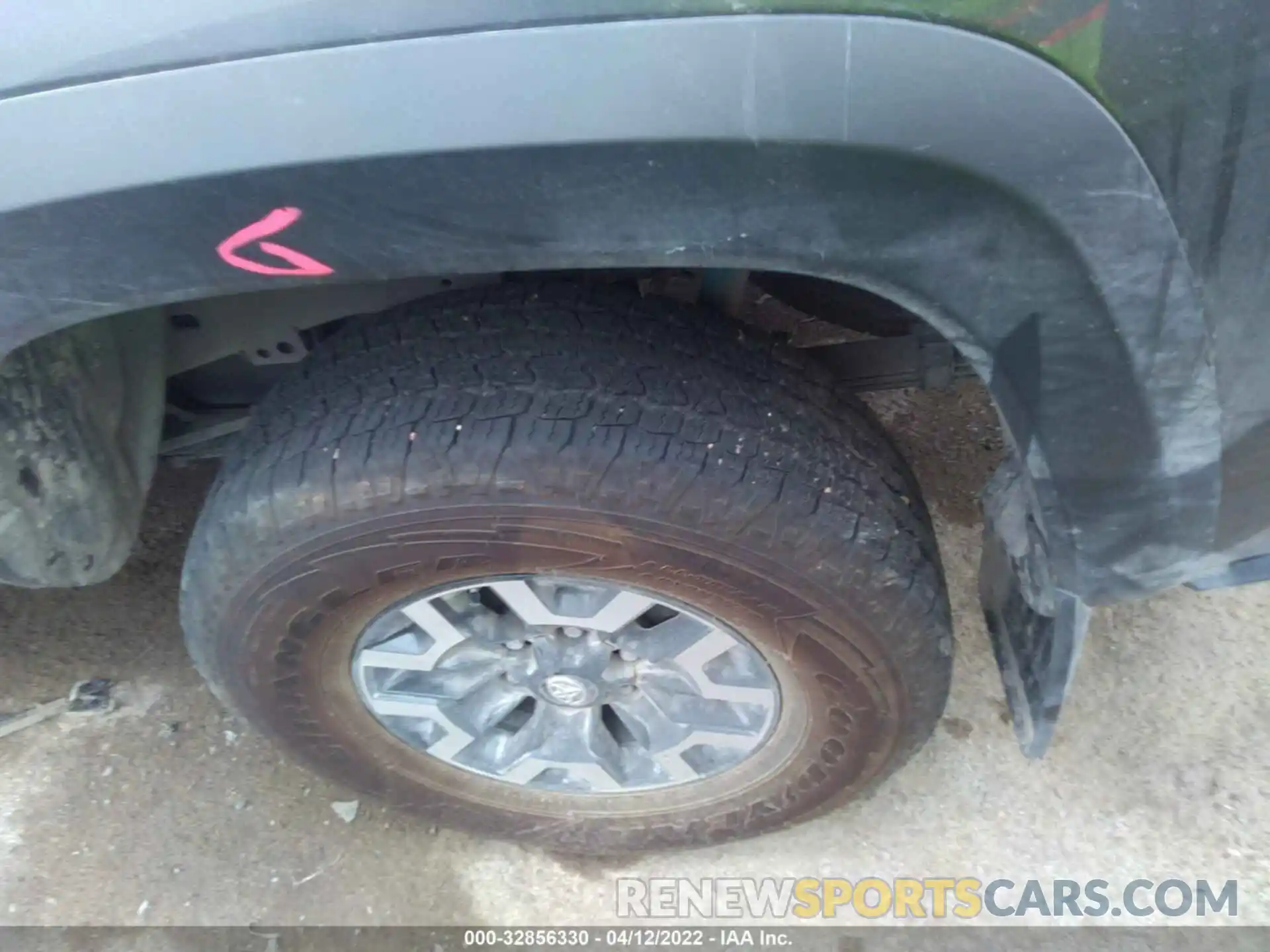 13 Photograph of a damaged car 5TFCZ5AN2MX247902 TOYOTA TACOMA 4WD 2021