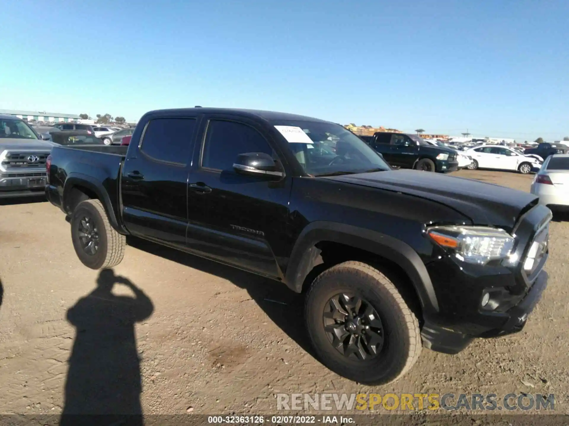 1 Photograph of a damaged car 5TFCZ5AN2MX249262 TOYOTA TACOMA 4WD 2021