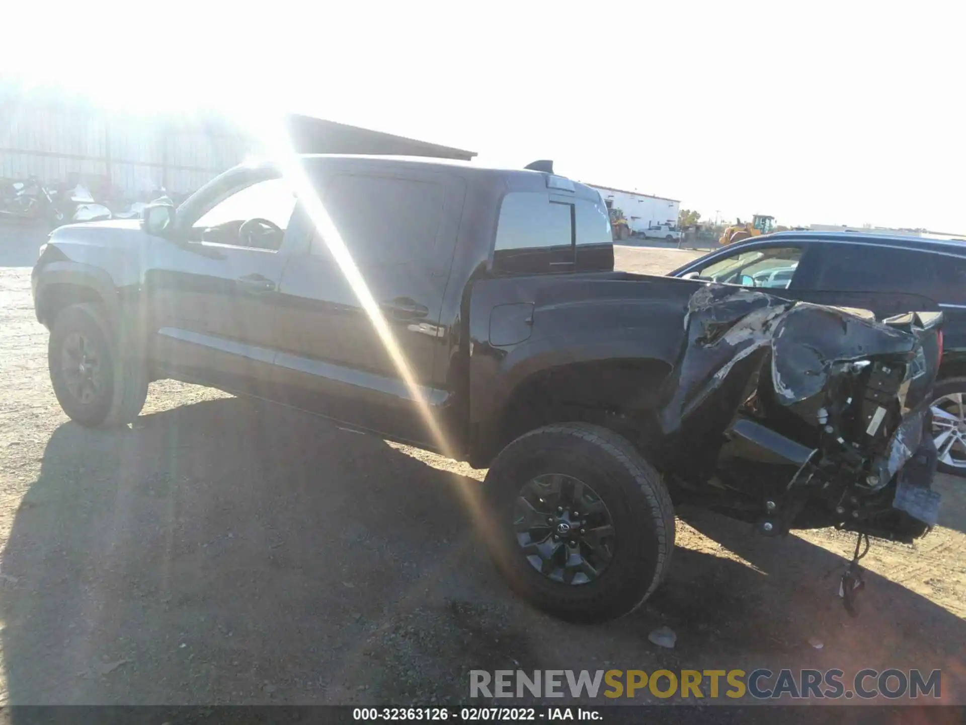 3 Photograph of a damaged car 5TFCZ5AN2MX249262 TOYOTA TACOMA 4WD 2021