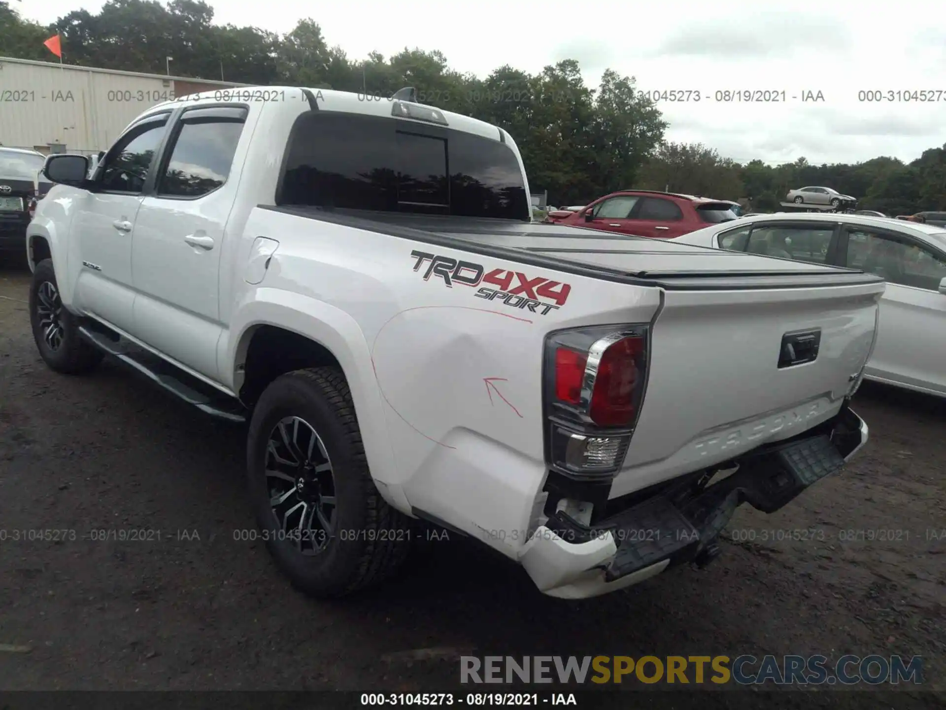 3 Фотография поврежденного автомобиля 5TFCZ5AN2MX251822 TOYOTA TACOMA 4WD 2021