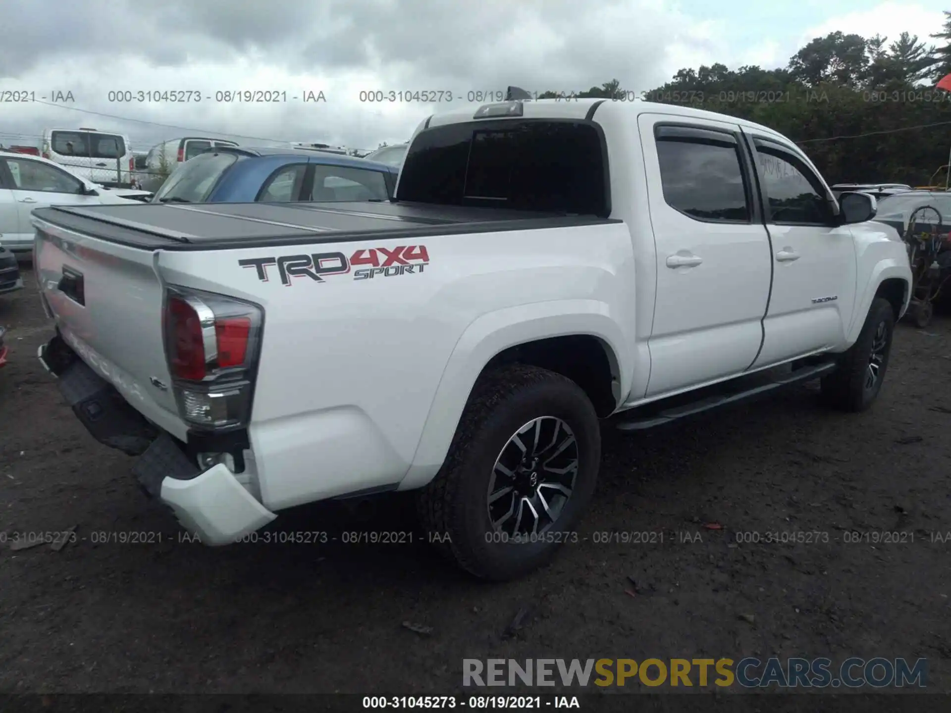 4 Фотография поврежденного автомобиля 5TFCZ5AN2MX251822 TOYOTA TACOMA 4WD 2021