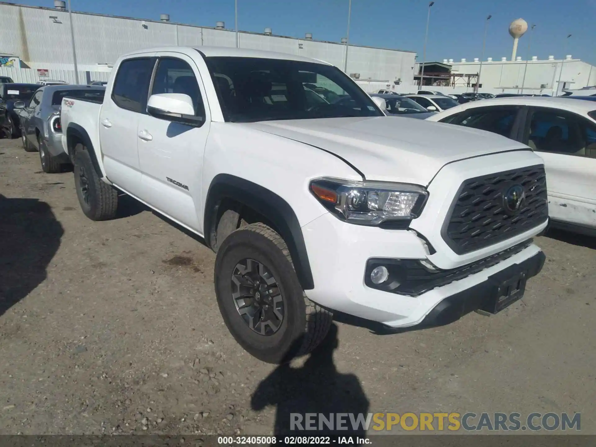 1 Photograph of a damaged car 5TFCZ5AN2MX258687 TOYOTA TACOMA 4WD 2021