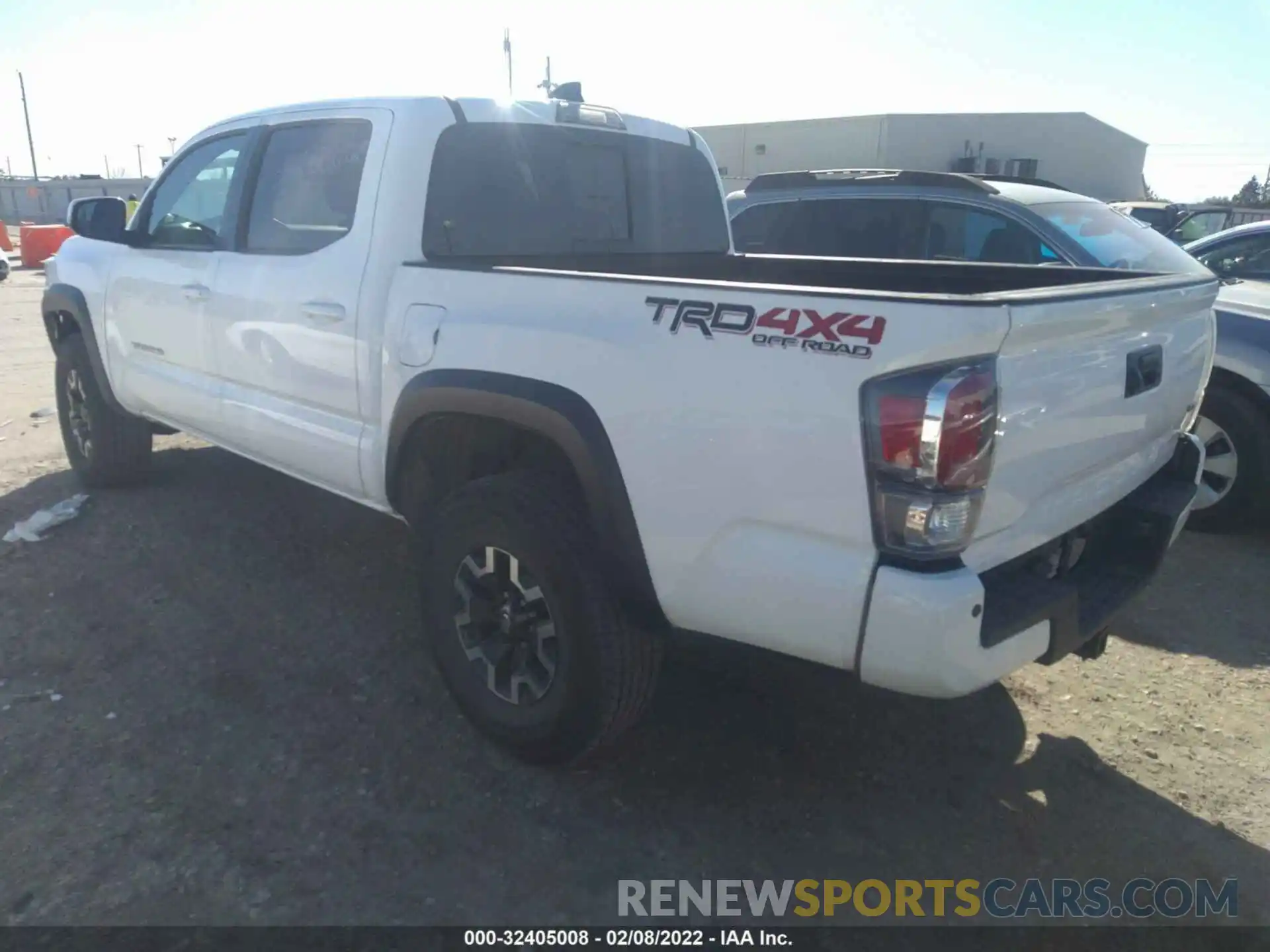 3 Photograph of a damaged car 5TFCZ5AN2MX258687 TOYOTA TACOMA 4WD 2021