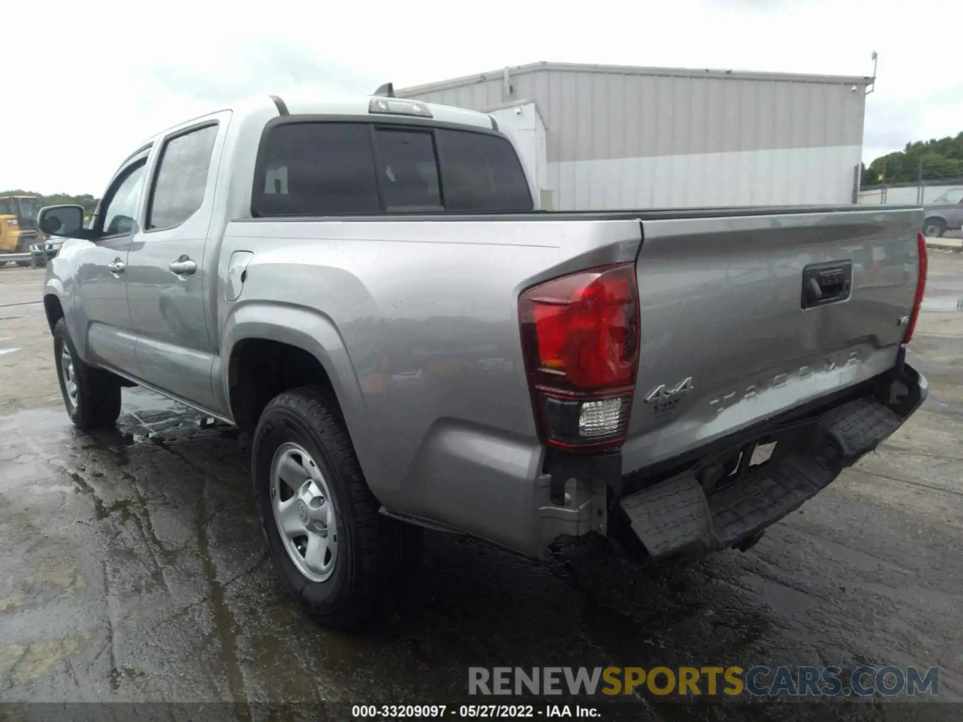 3 Photograph of a damaged car 5TFCZ5AN2MX261010 TOYOTA TACOMA 4WD 2021