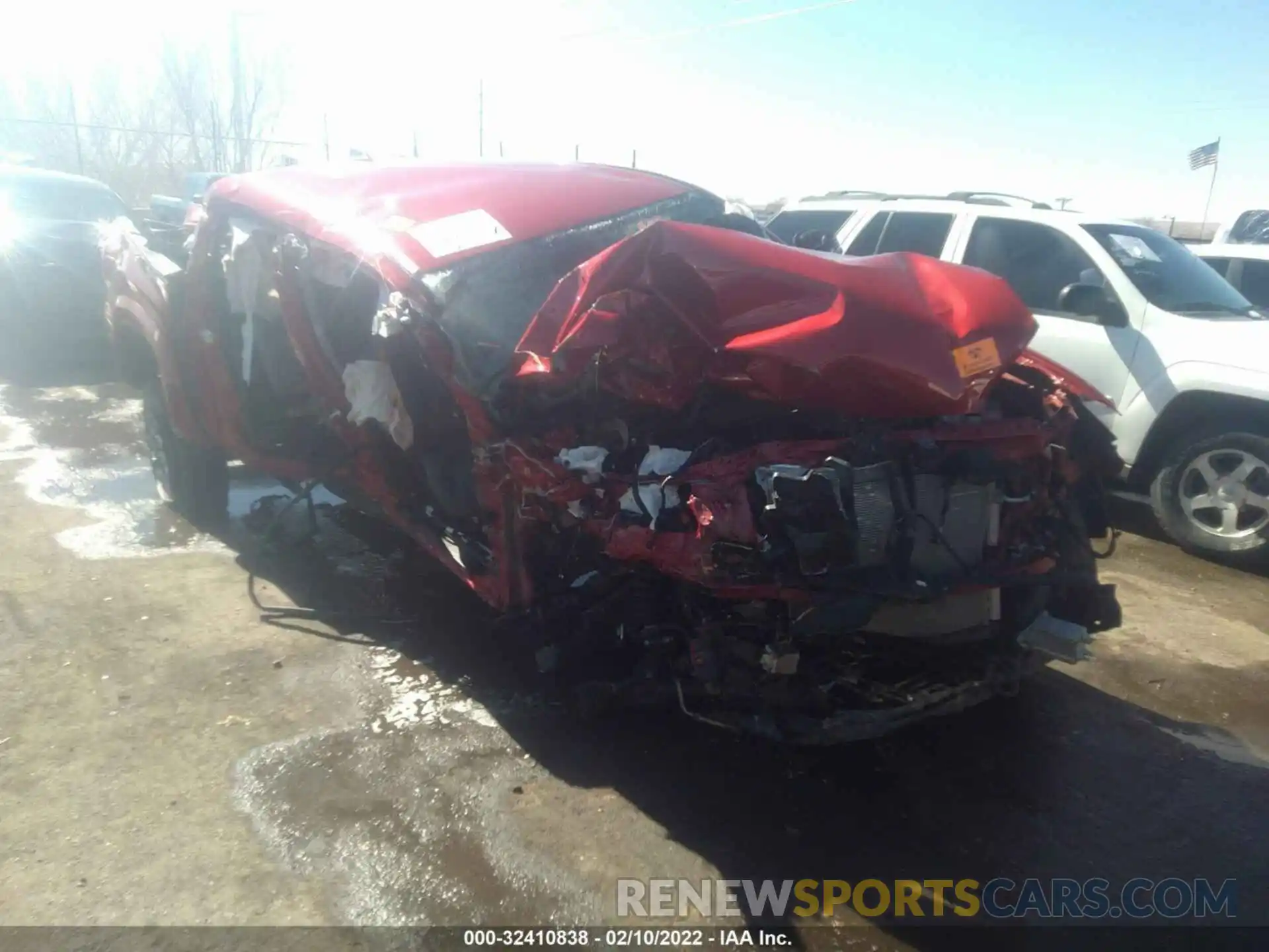 1 Photograph of a damaged car 5TFCZ5AN2MX265977 TOYOTA TACOMA 4WD 2021