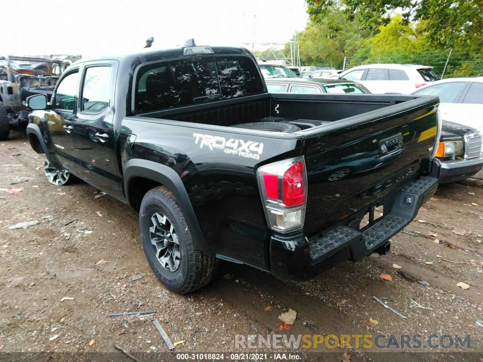 3 Photograph of a damaged car 5TFCZ5AN2MX269060 TOYOTA TACOMA 4WD 2021