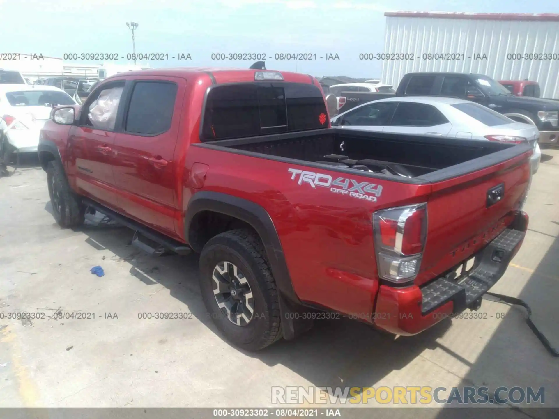 3 Photograph of a damaged car 5TFCZ5AN2MX271438 TOYOTA TACOMA 4WD 2021