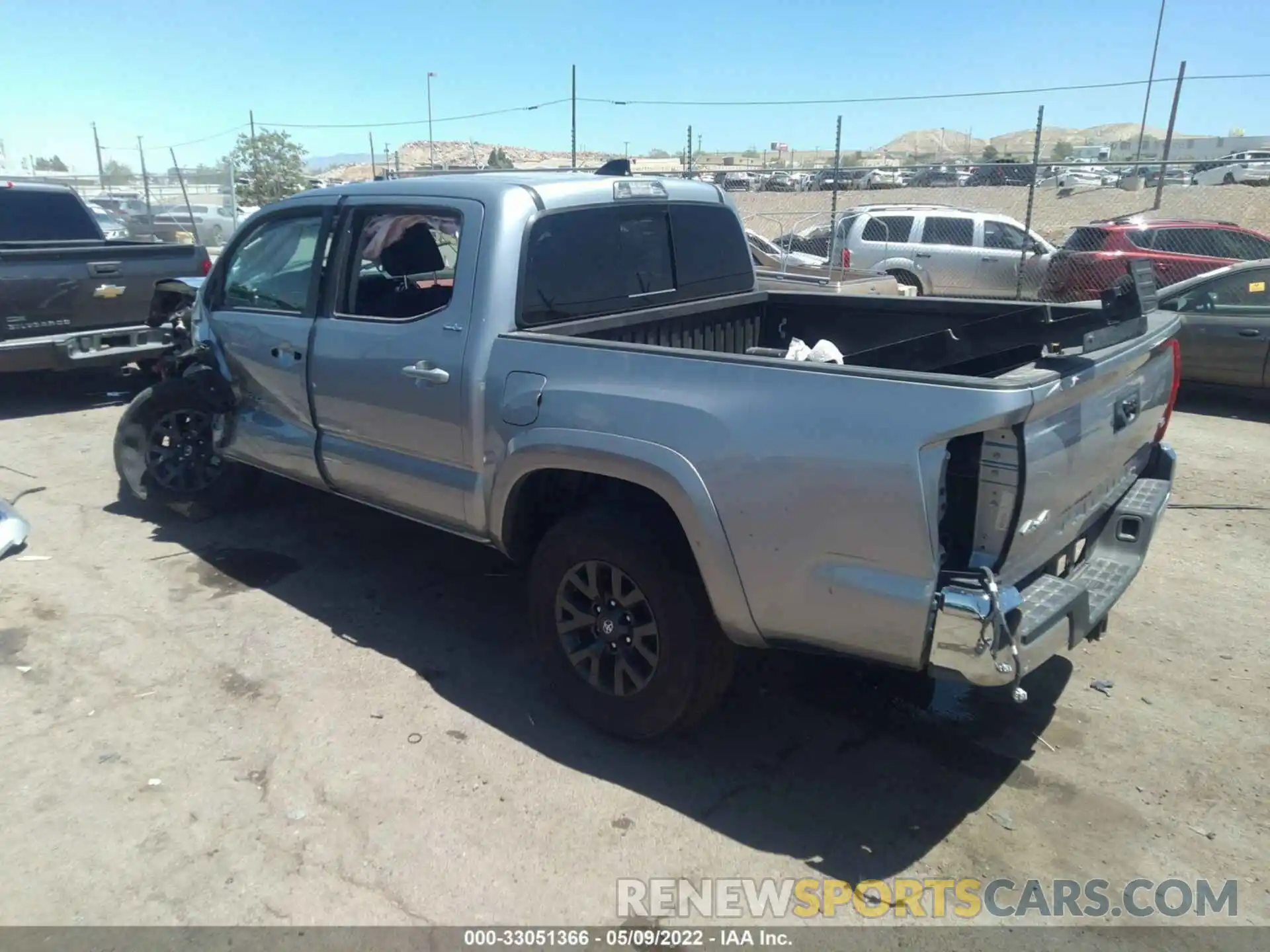 3 Photograph of a damaged car 5TFCZ5AN2MX275862 TOYOTA TACOMA 4WD 2021