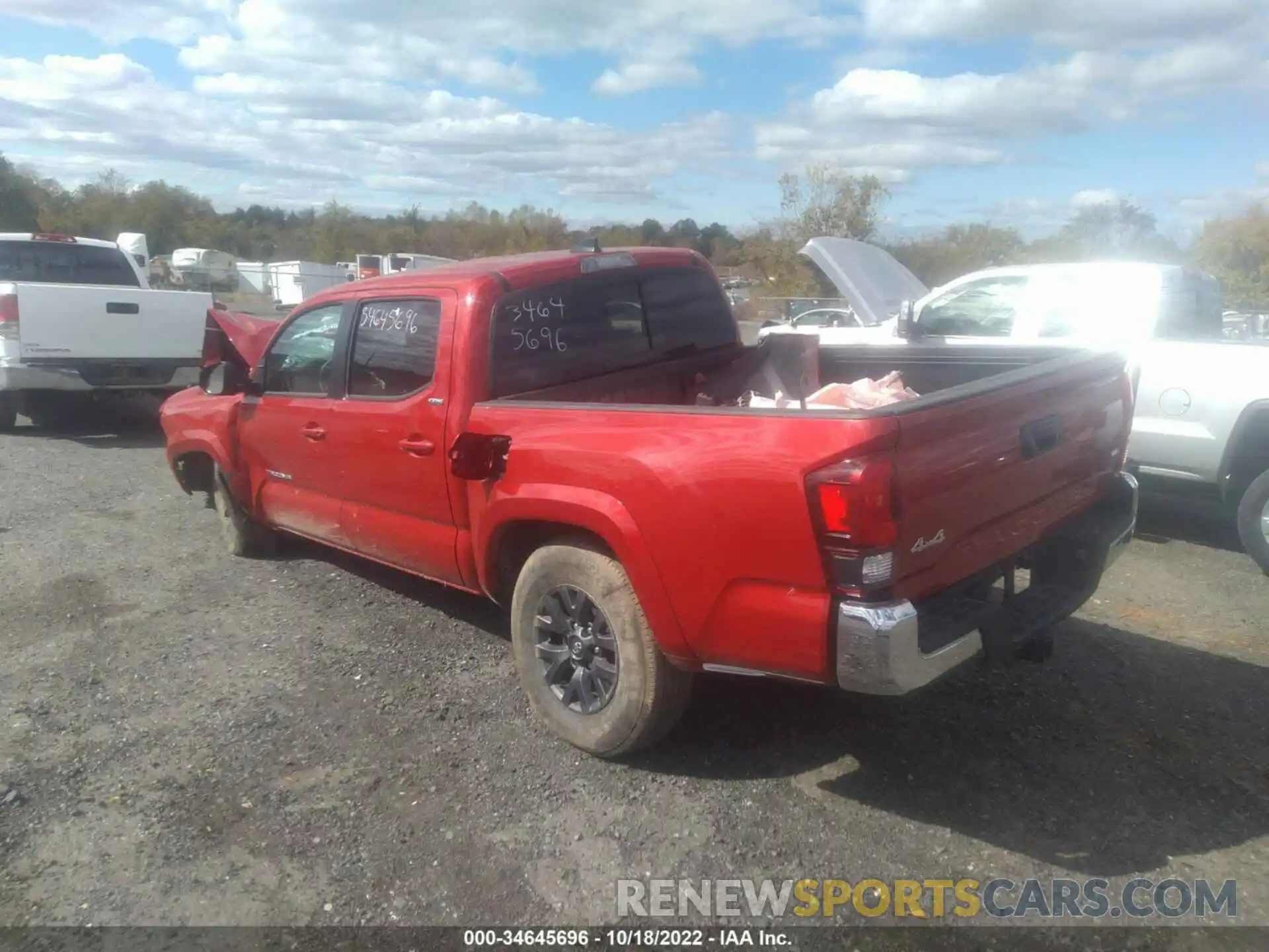 3 Фотография поврежденного автомобиля 5TFCZ5AN2MX276008 TOYOTA TACOMA 4WD 2021