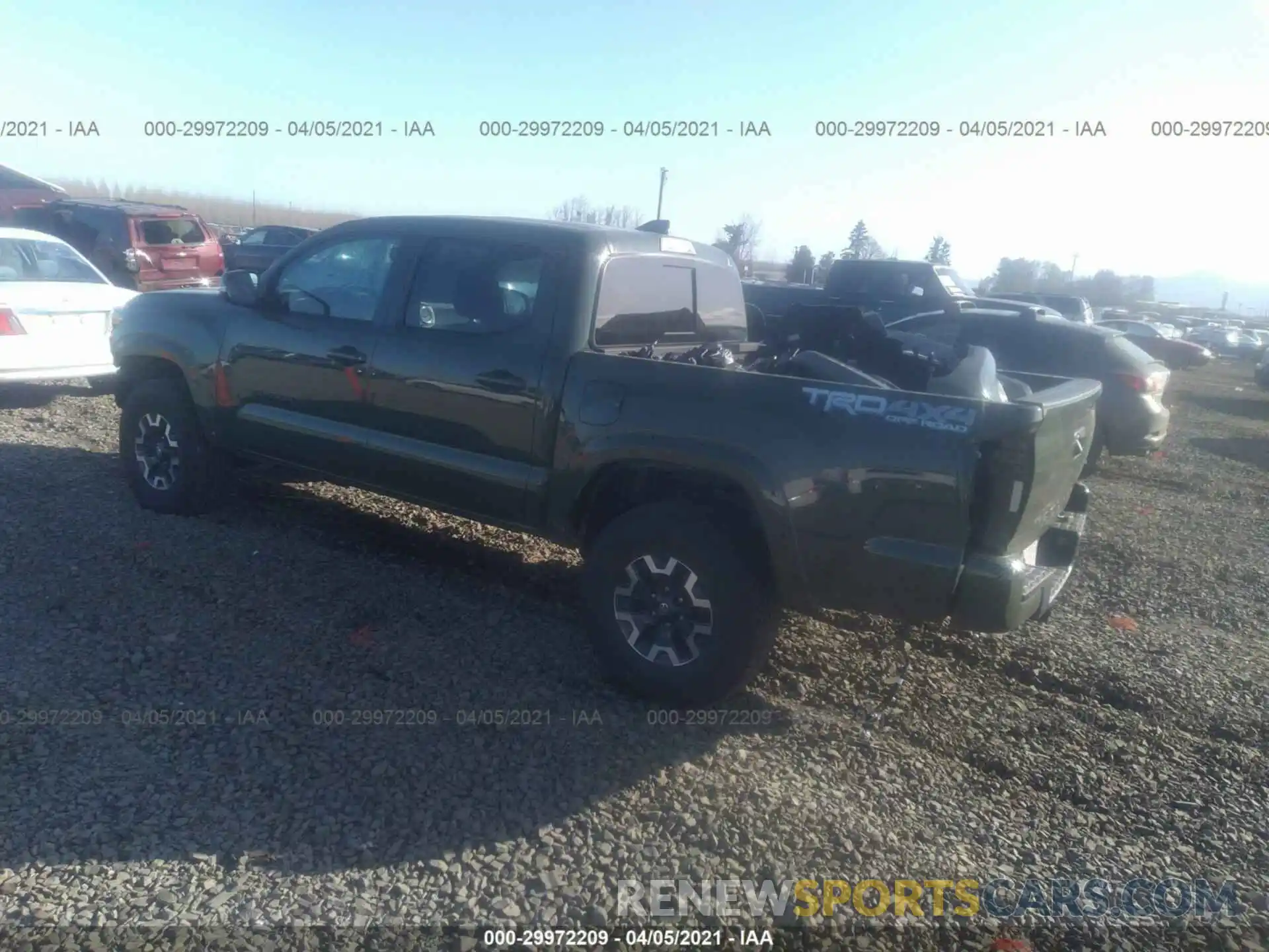 3 Photograph of a damaged car 5TFCZ5AN3MX246323 TOYOTA TACOMA 4WD 2021