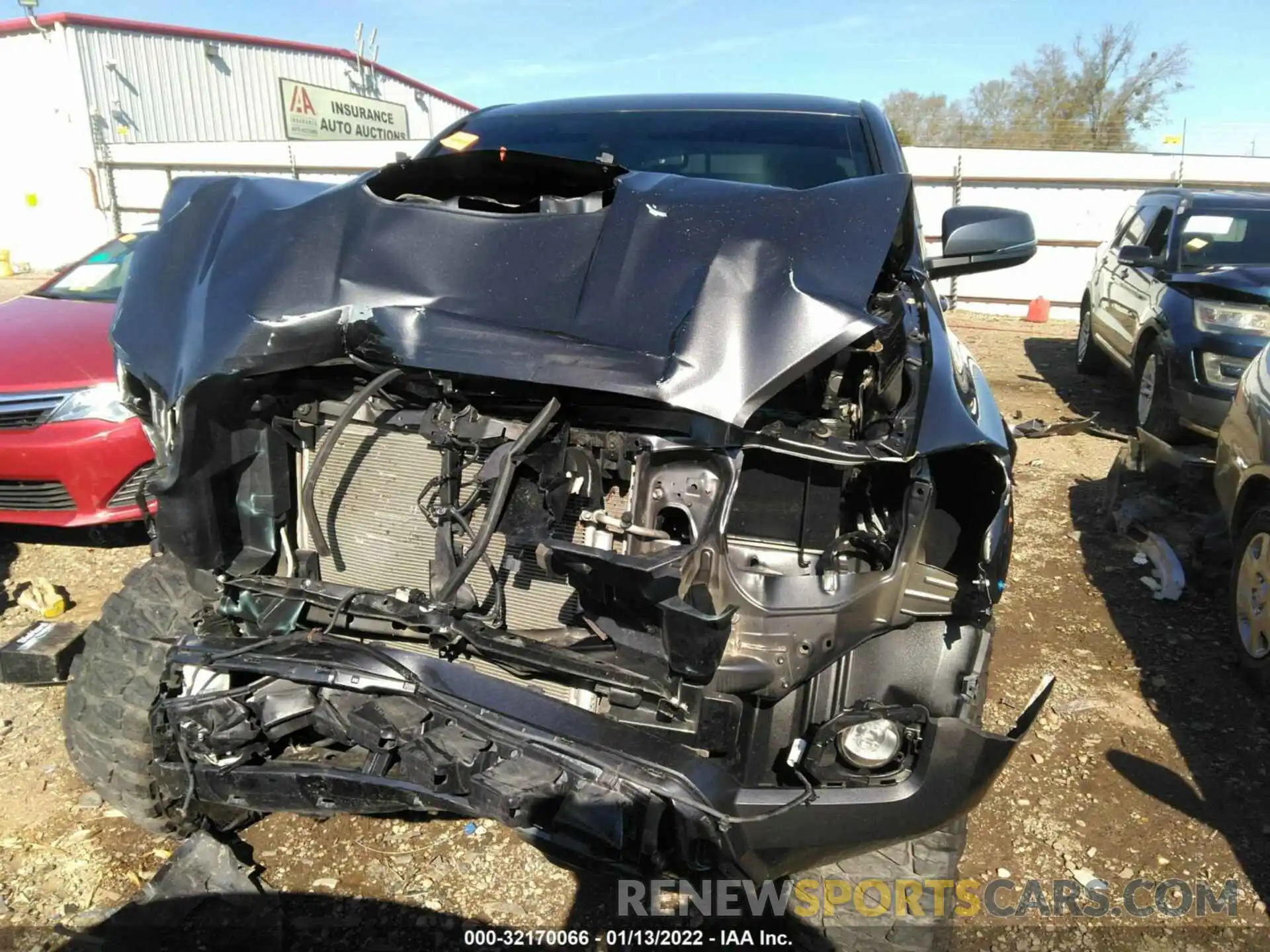 10 Photograph of a damaged car 5TFCZ5AN3MX248072 TOYOTA TACOMA 4WD 2021