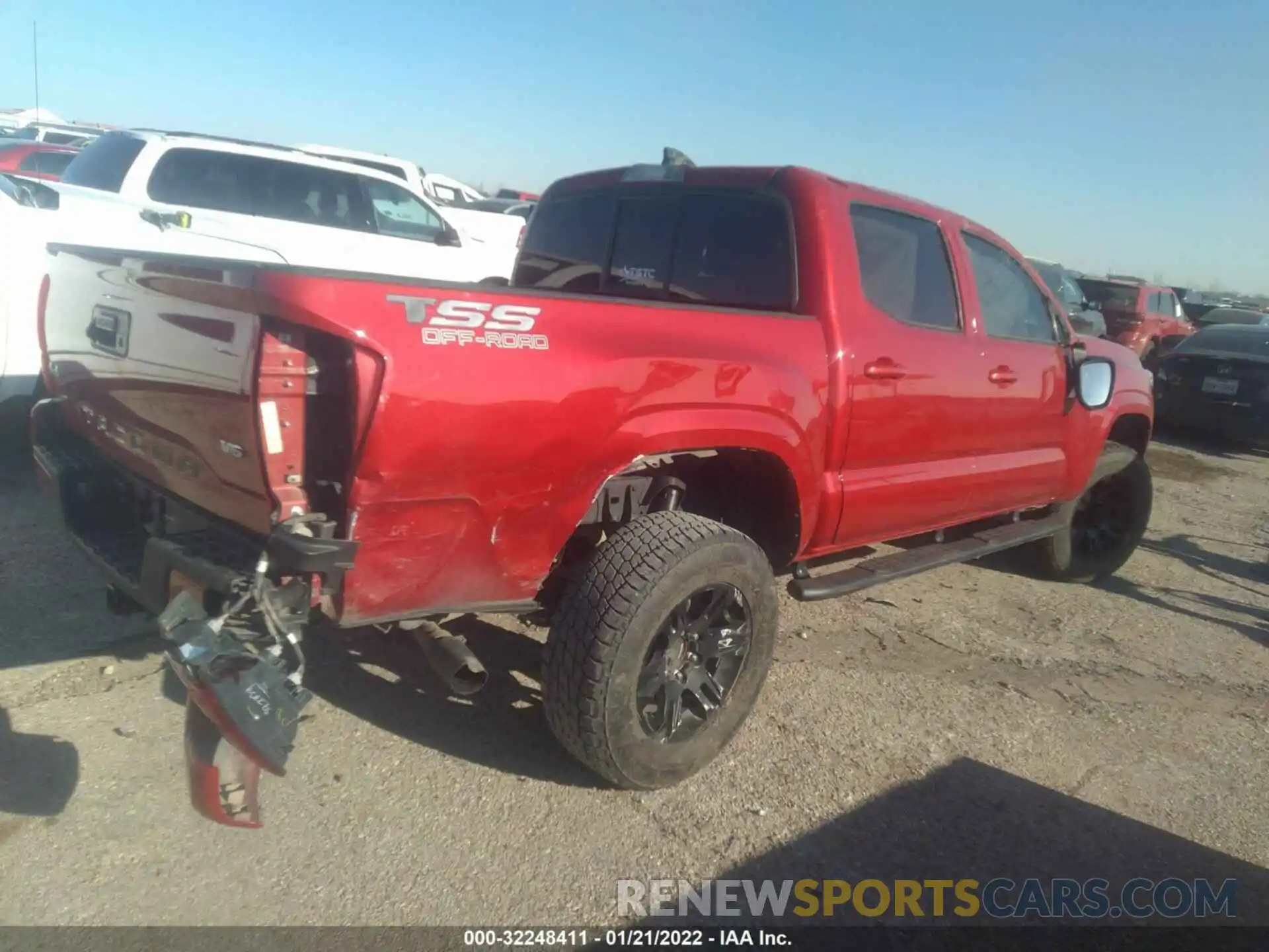 4 Photograph of a damaged car 5TFCZ5AN3MX254938 TOYOTA TACOMA 4WD 2021