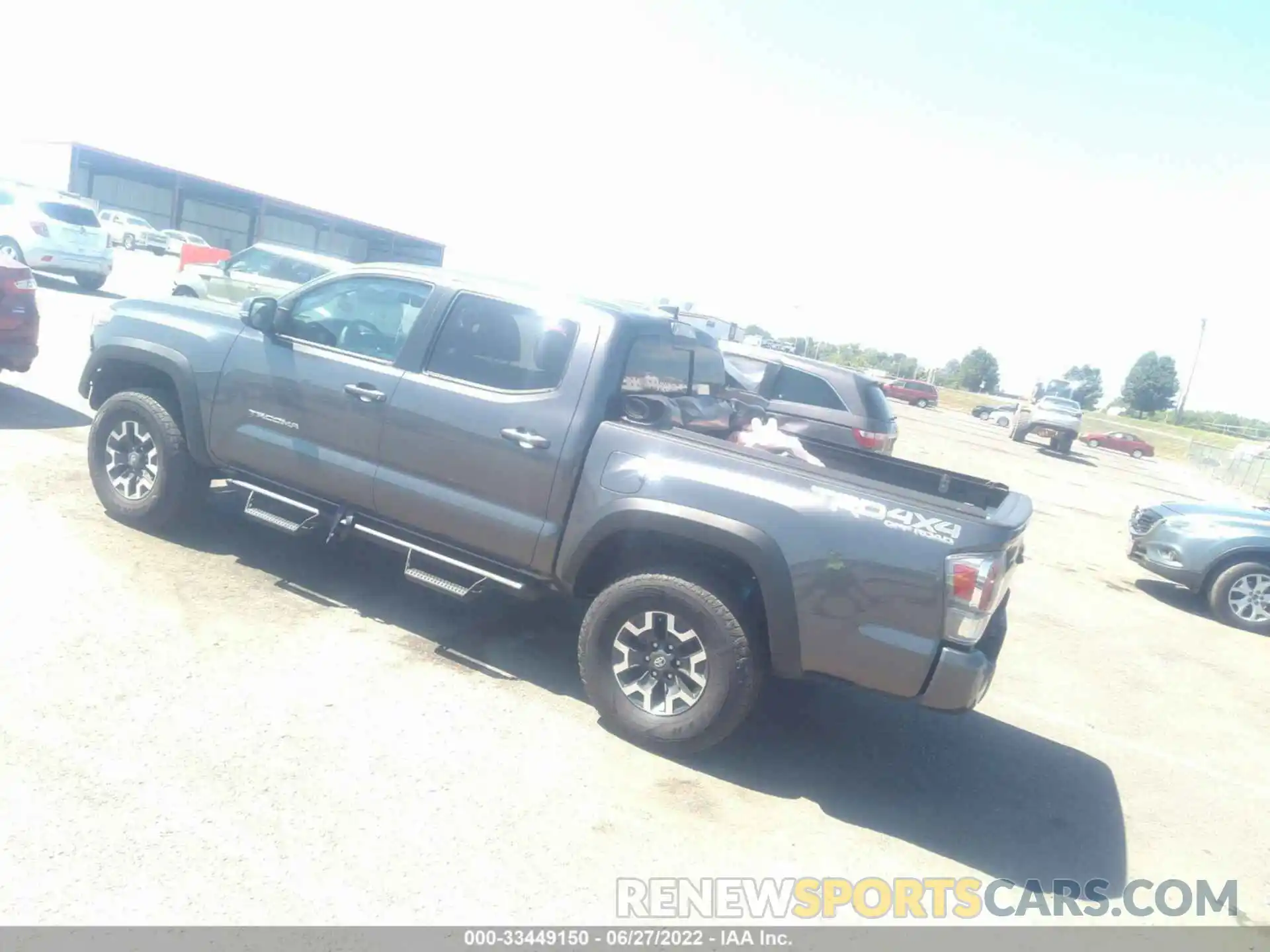 3 Фотография поврежденного автомобиля 5TFCZ5AN3MX262912 TOYOTA TACOMA 4WD 2021