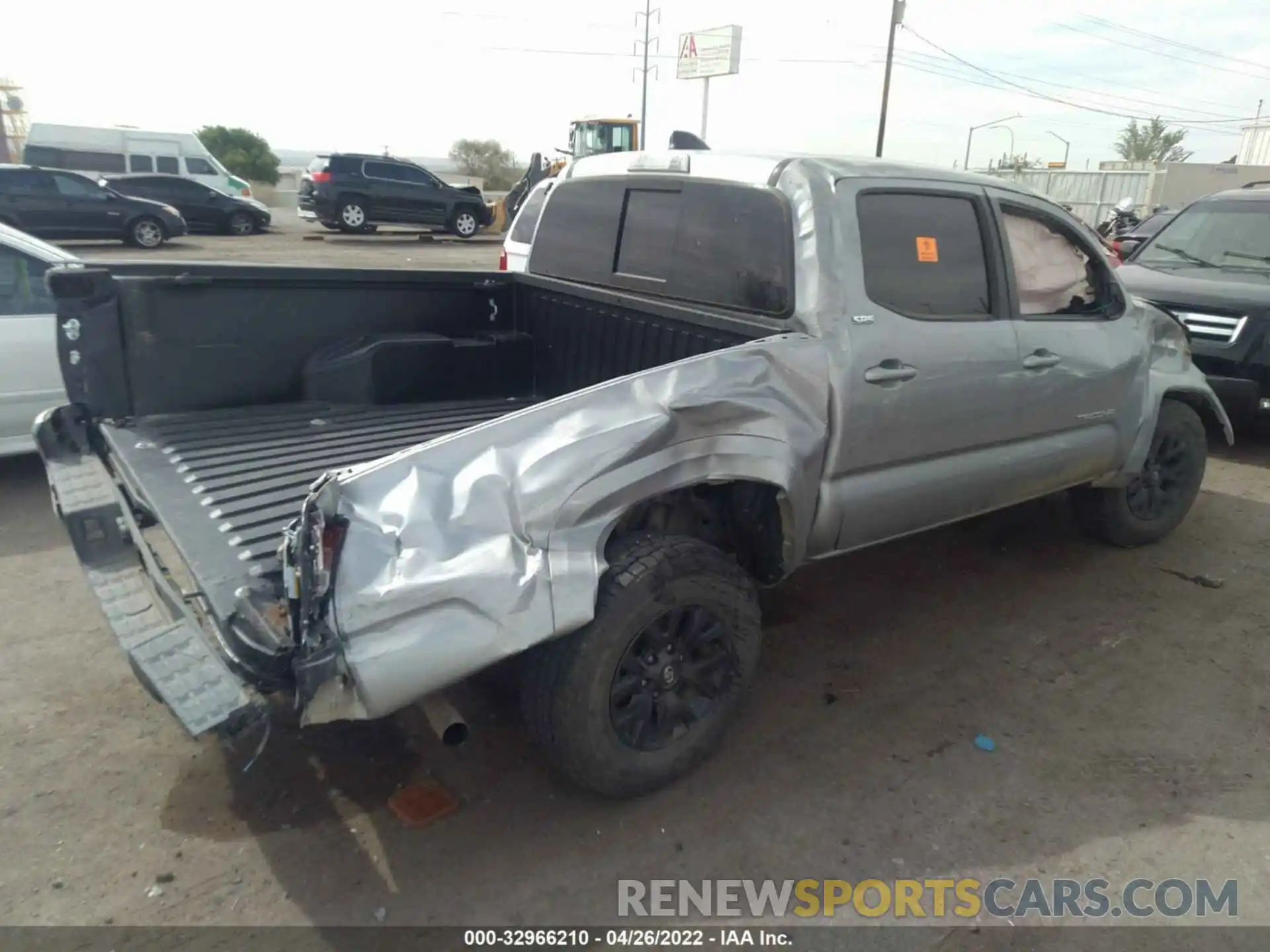 4 Photograph of a damaged car 5TFCZ5AN3MX267124 TOYOTA TACOMA 4WD 2021