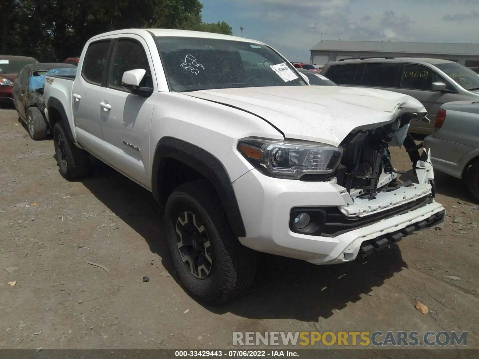 1 Фотография поврежденного автомобиля 5TFCZ5AN3MX268905 TOYOTA TACOMA 4WD 2021