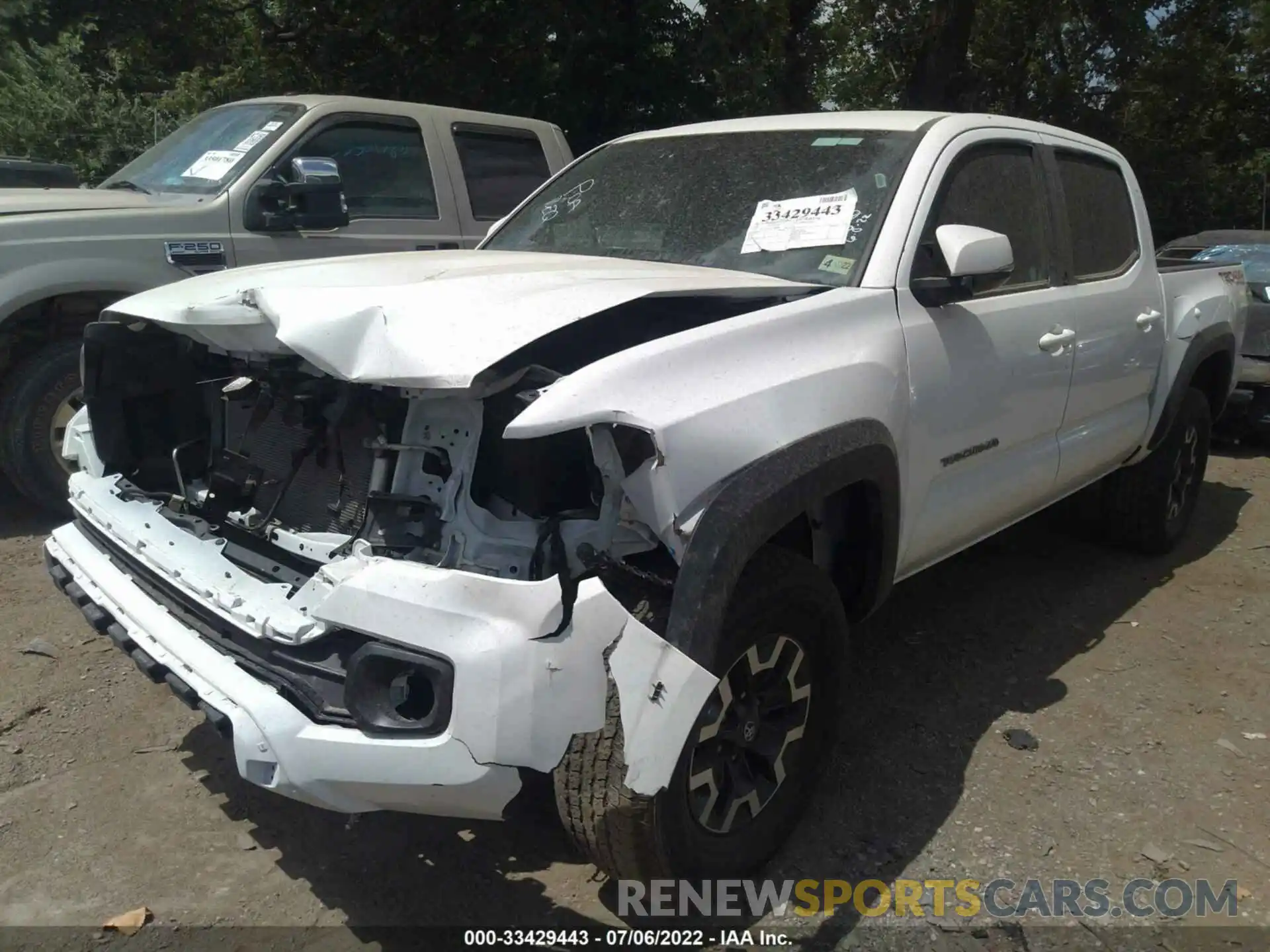 2 Photograph of a damaged car 5TFCZ5AN3MX268905 TOYOTA TACOMA 4WD 2021