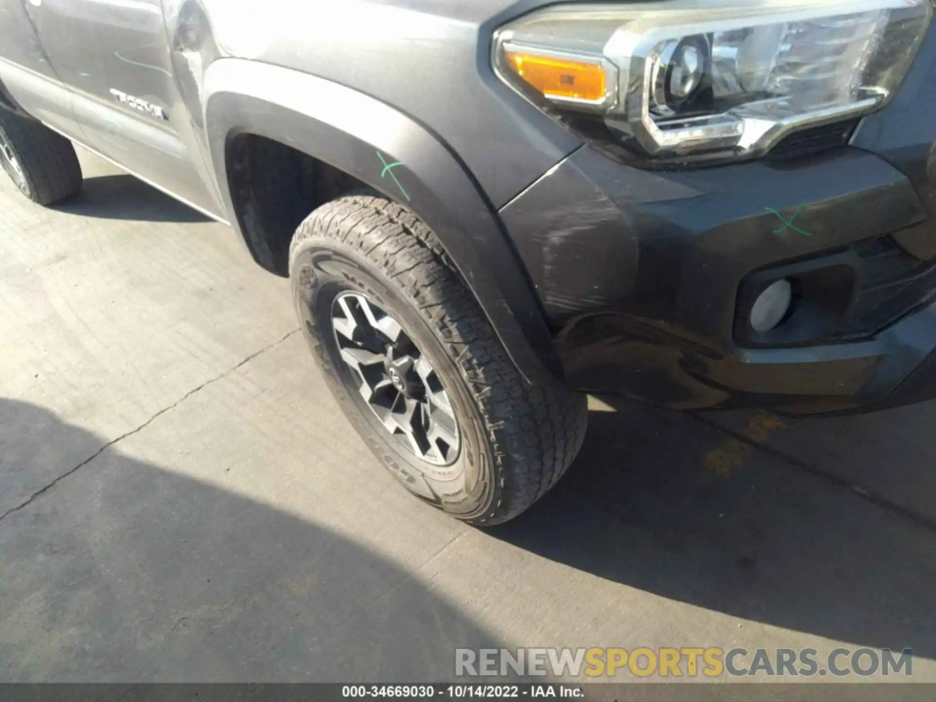 6 Photograph of a damaged car 5TFCZ5AN3MX272923 TOYOTA TACOMA 4WD 2021