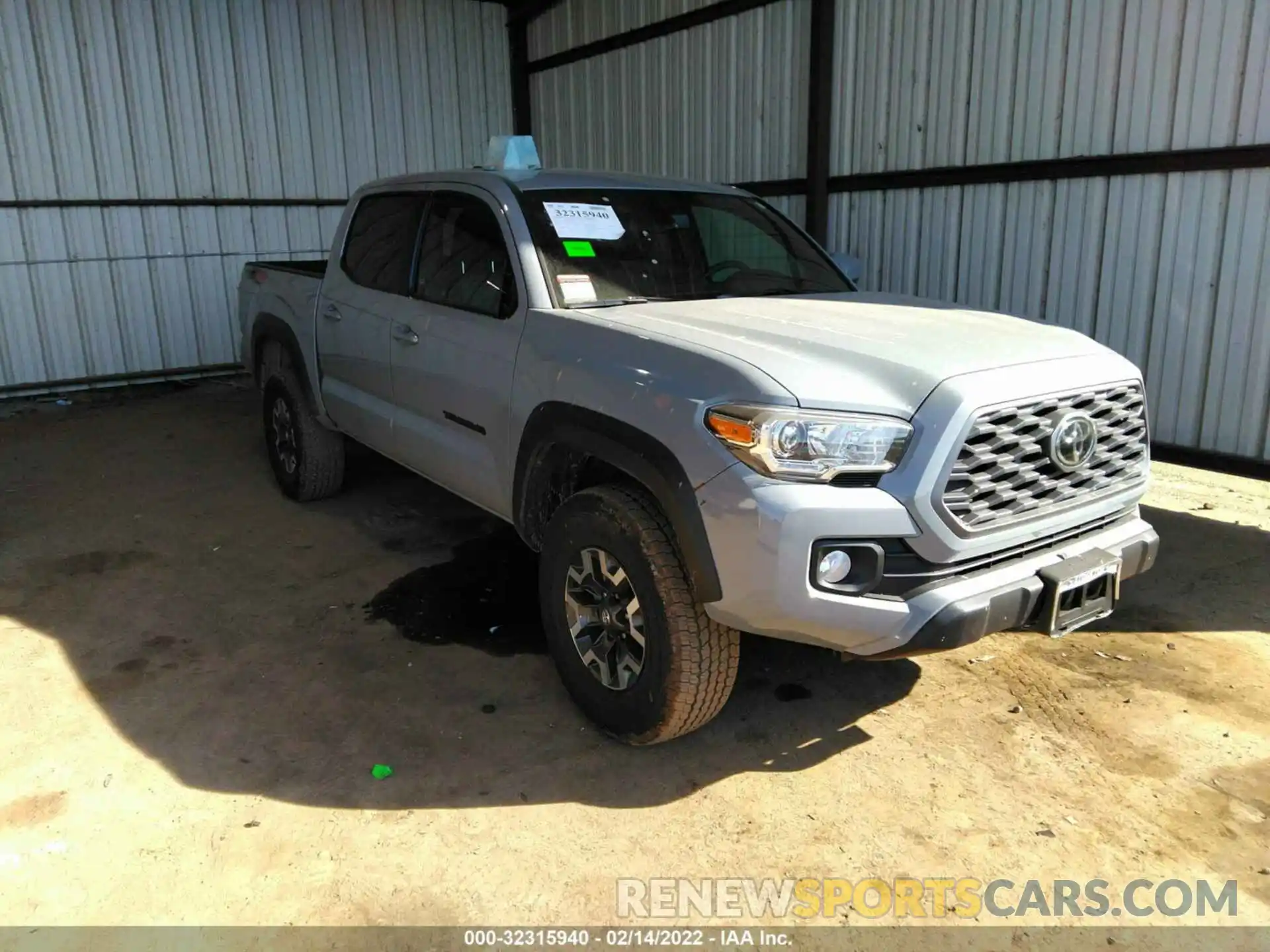 1 Photograph of a damaged car 5TFCZ5AN3MX281086 TOYOTA TACOMA 4WD 2021