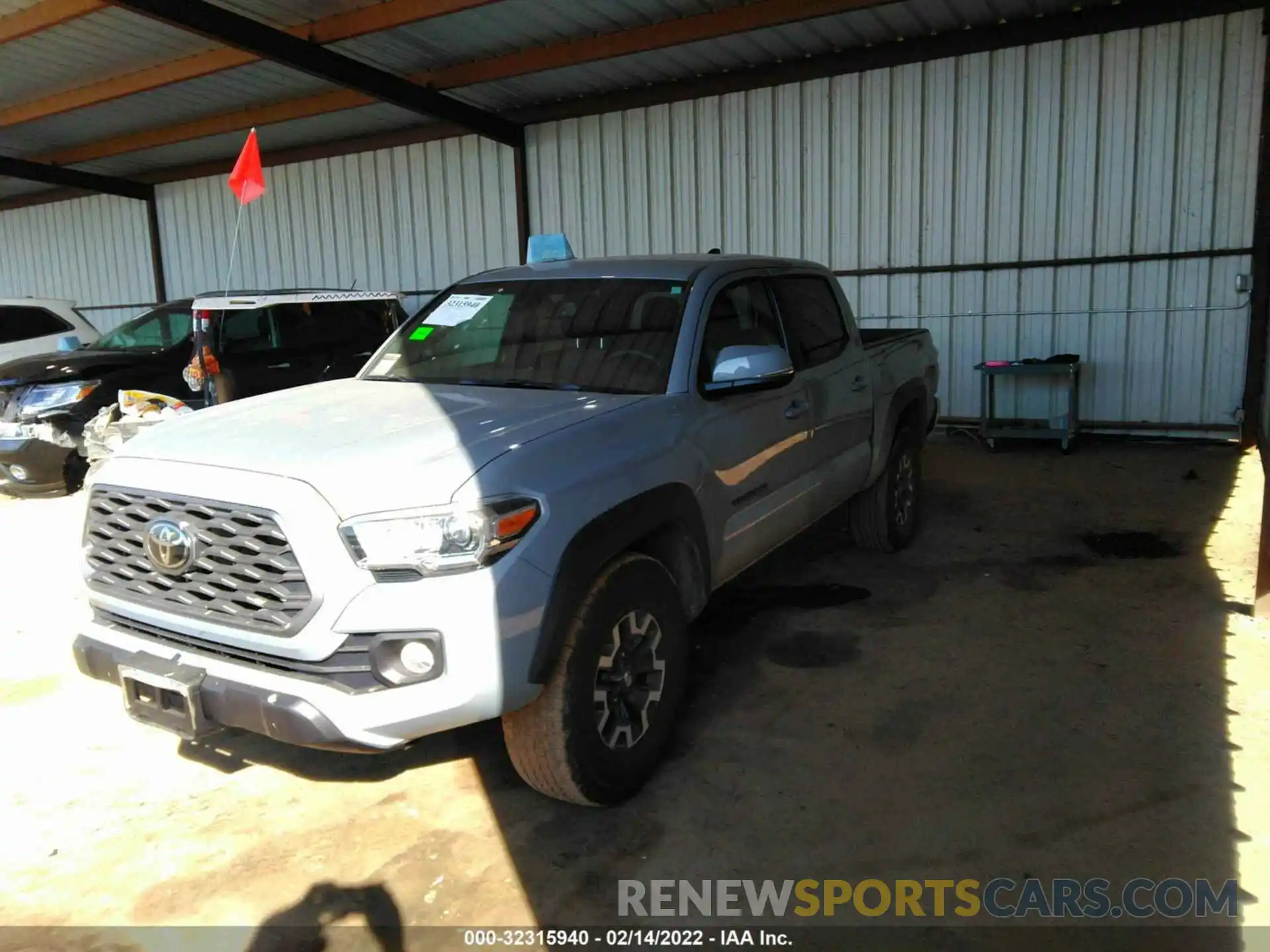 2 Photograph of a damaged car 5TFCZ5AN3MX281086 TOYOTA TACOMA 4WD 2021