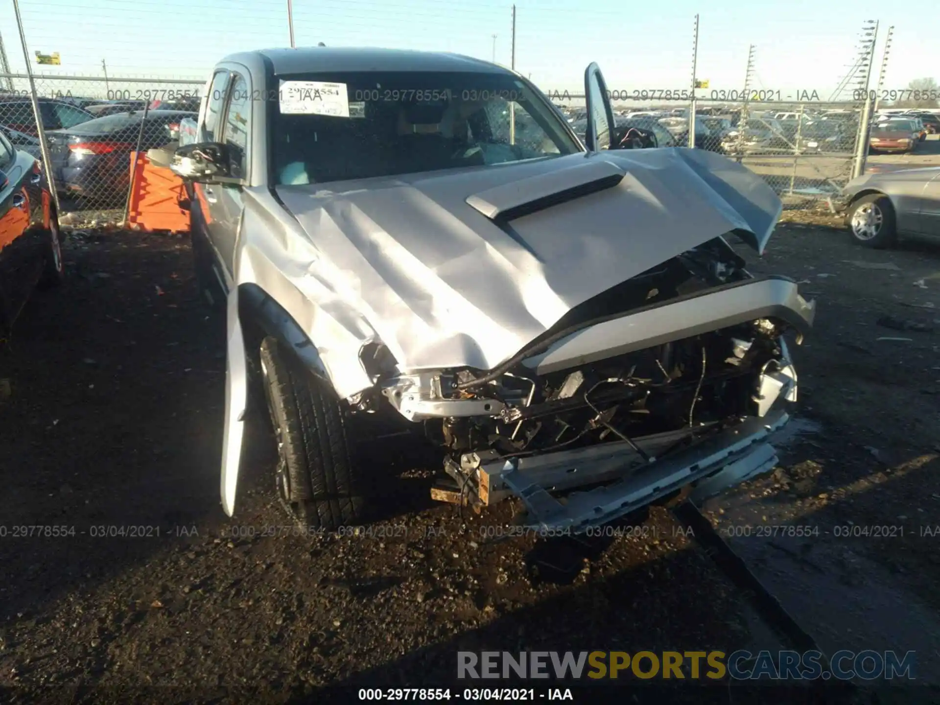 6 Photograph of a damaged car 5TFCZ5AN4MX251398 TOYOTA TACOMA 4WD 2021