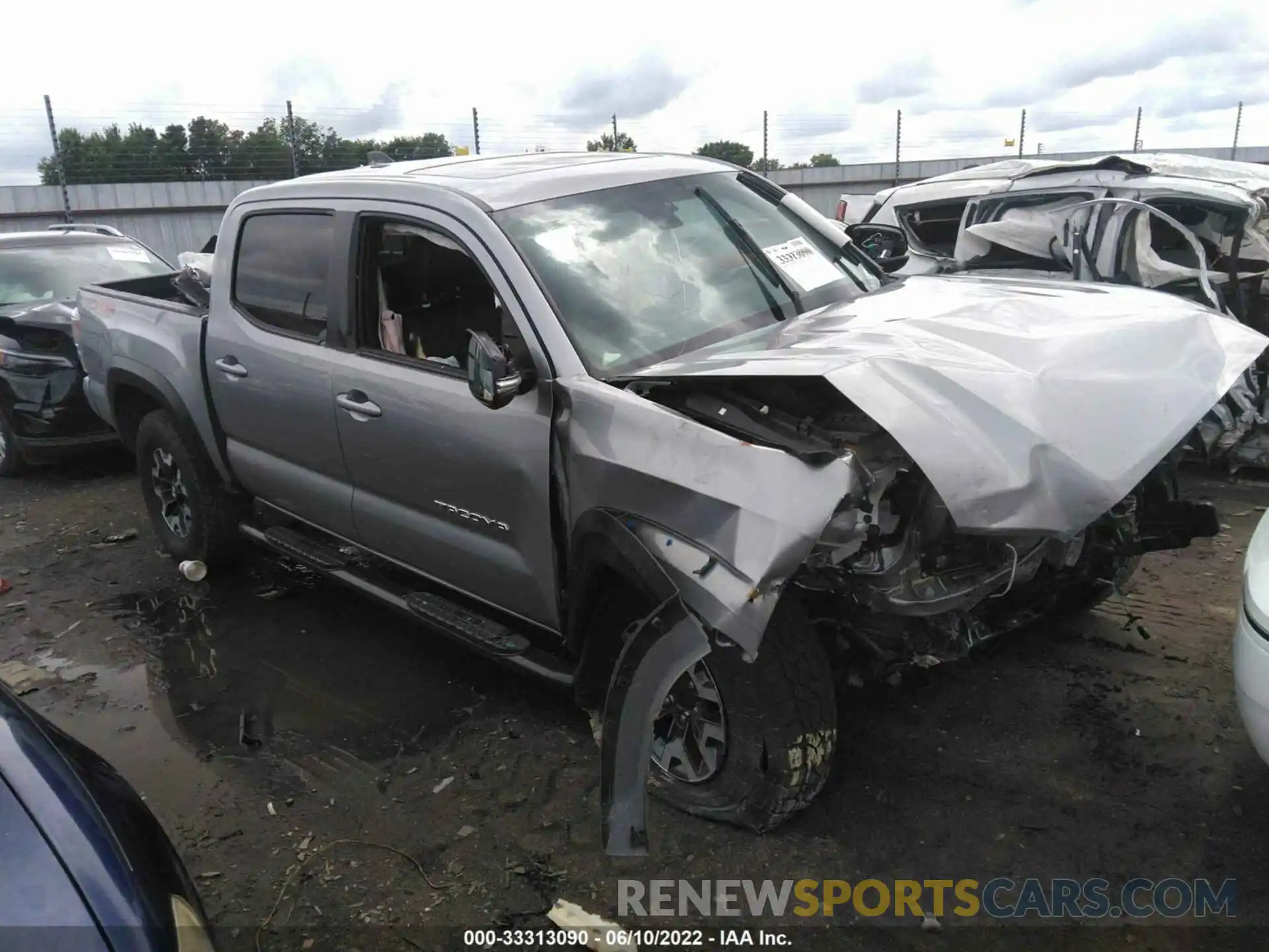 1 Photograph of a damaged car 5TFCZ5AN4MX252180 TOYOTA TACOMA 4WD 2021