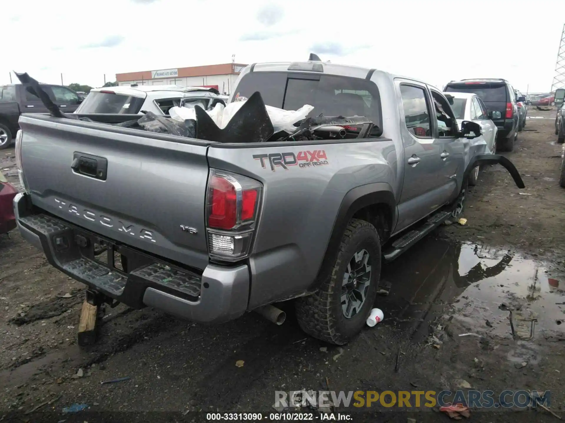 4 Фотография поврежденного автомобиля 5TFCZ5AN4MX252180 TOYOTA TACOMA 4WD 2021