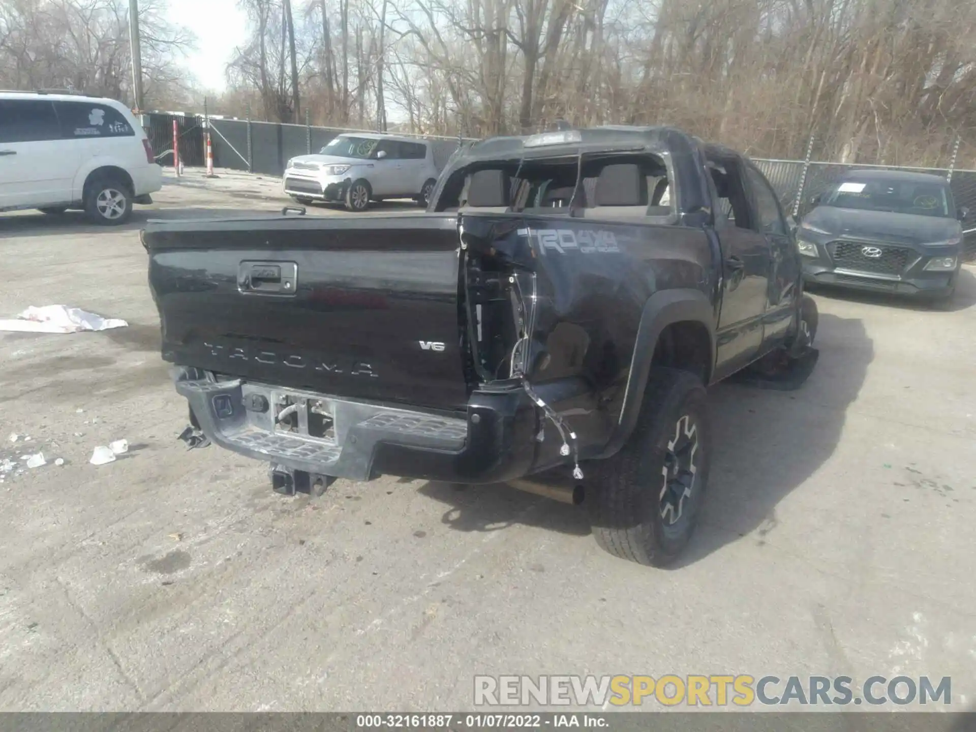 4 Фотография поврежденного автомобиля 5TFCZ5AN4MX267178 TOYOTA TACOMA 4WD 2021