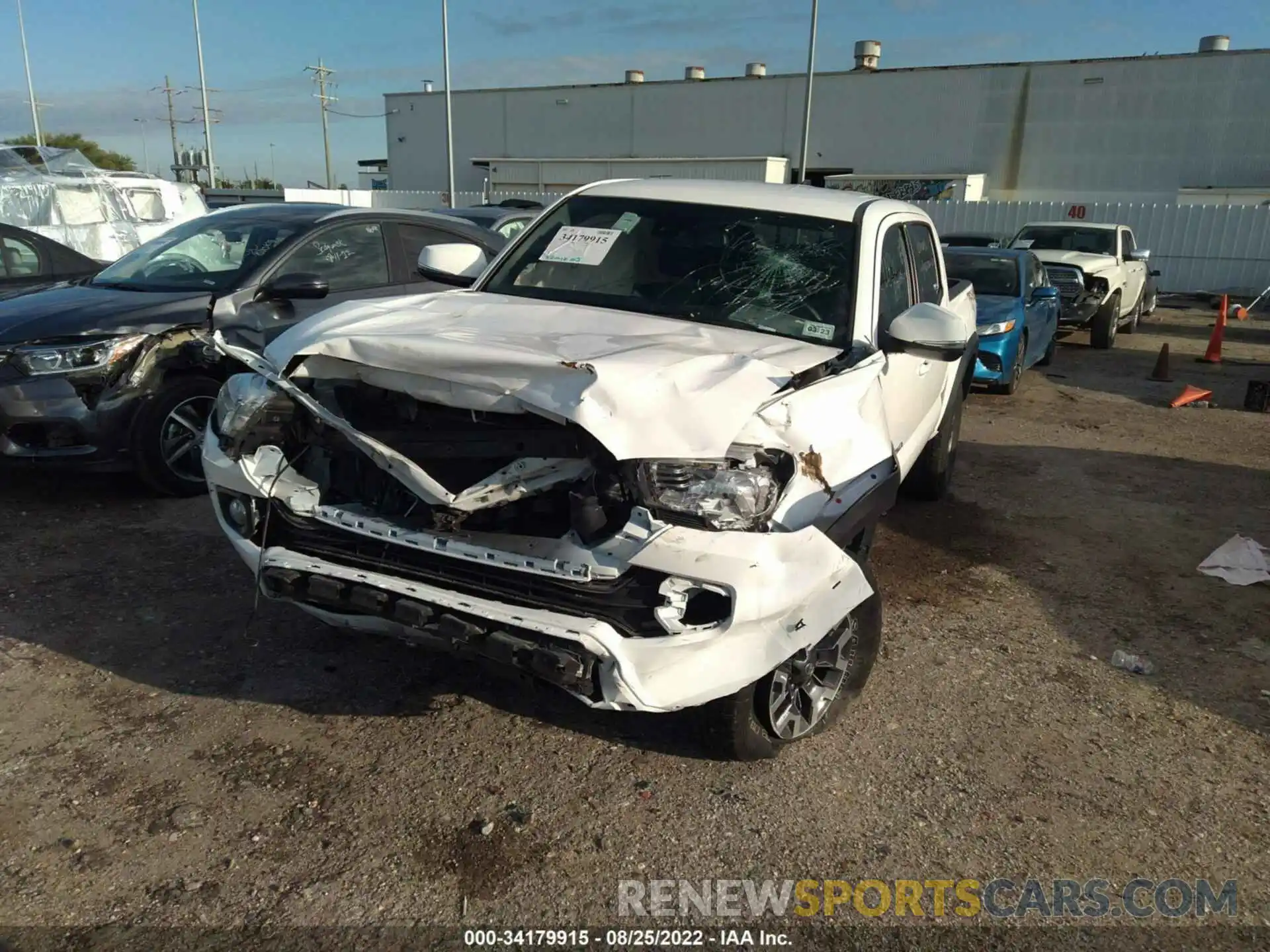 2 Photograph of a damaged car 5TFCZ5AN4MX271425 TOYOTA TACOMA 4WD 2021